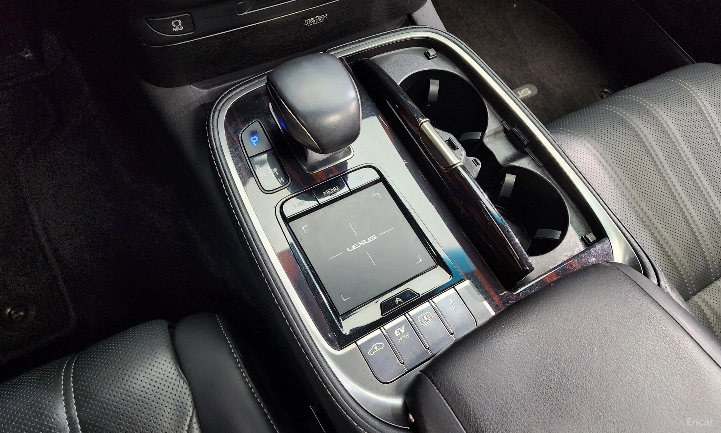 Lexus LS500h Gen 5 превью 9