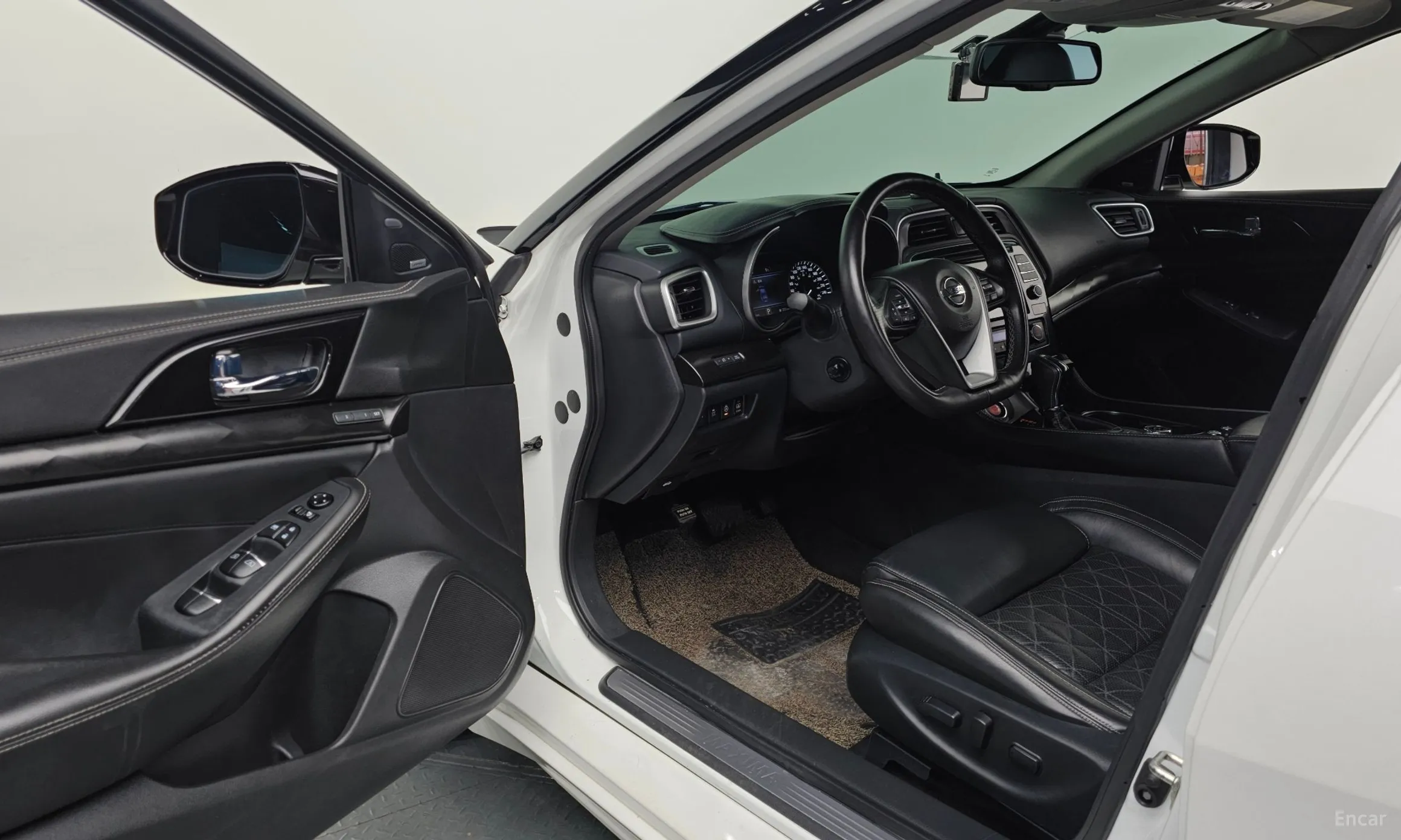 Nissan Maxima (A36) превью 10