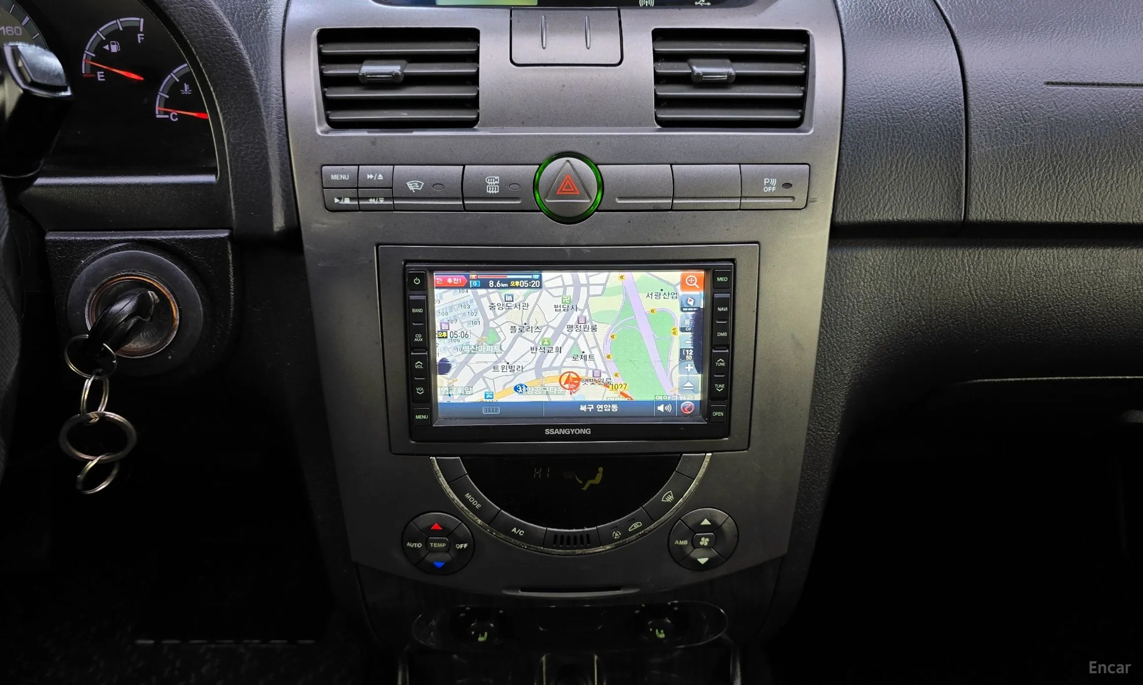 KG Mobility (SsangYong) Super Rexton превью 14
