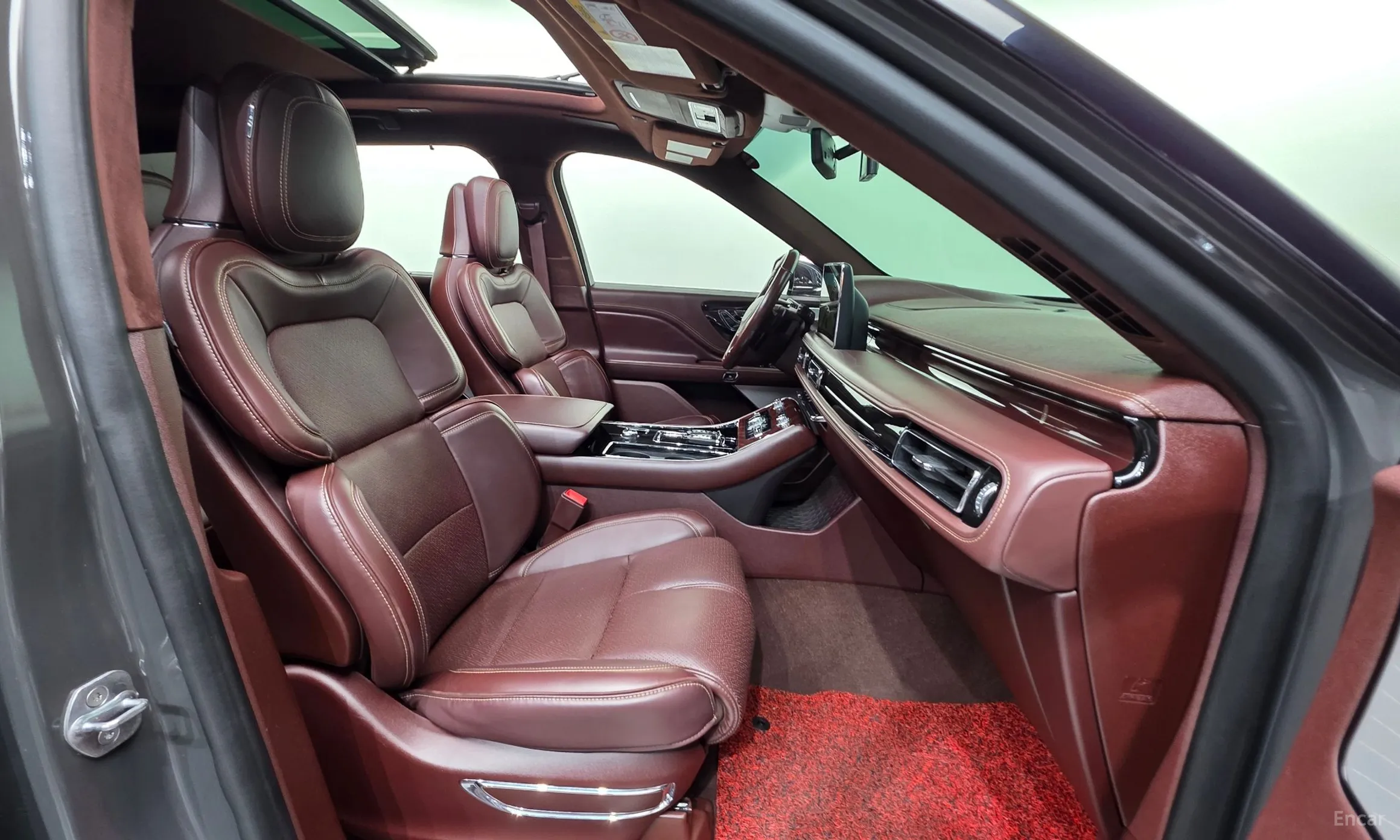 Lincoln Aviator 2nd Generation превью 10