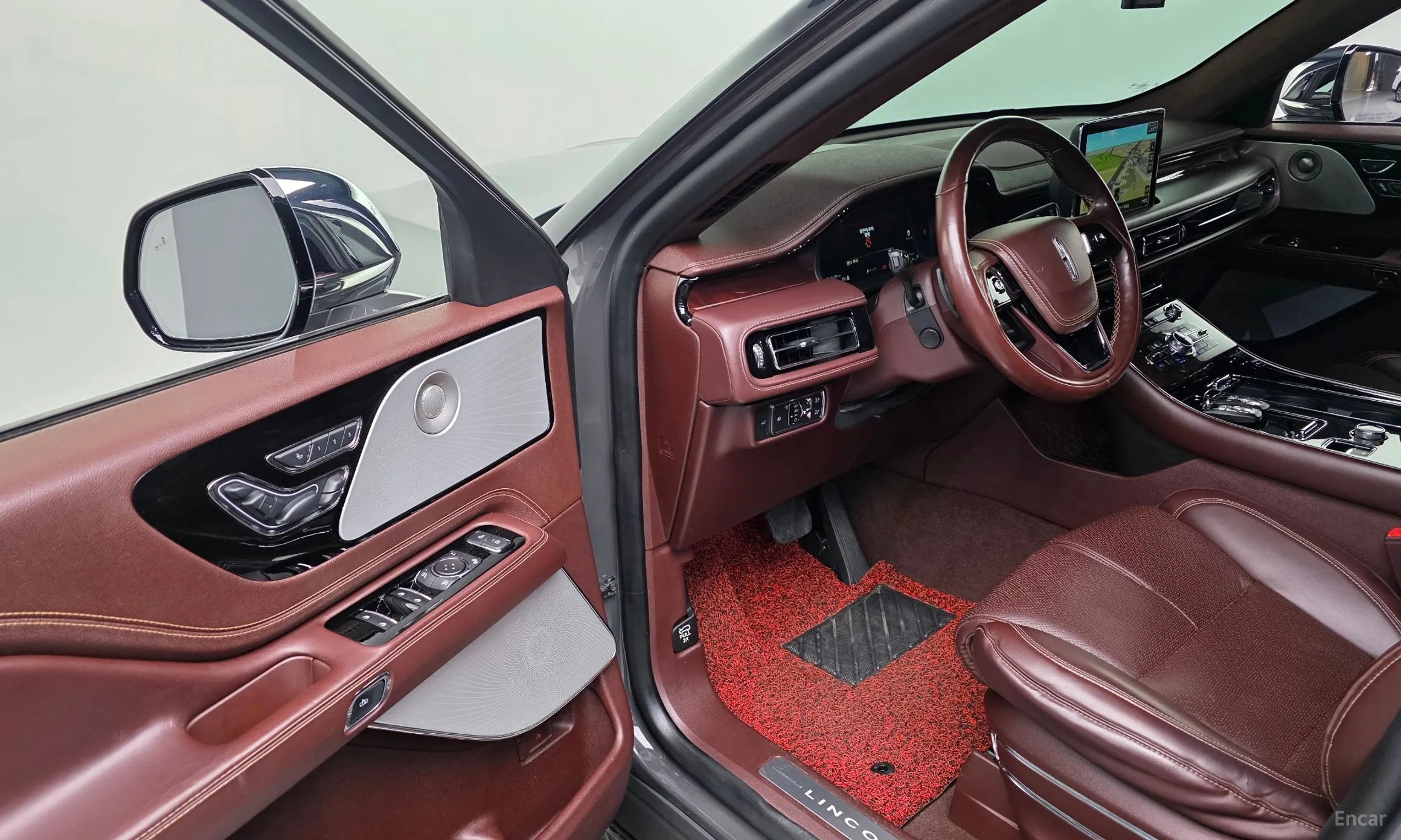 Lincoln Aviator 2nd Generation превью 13