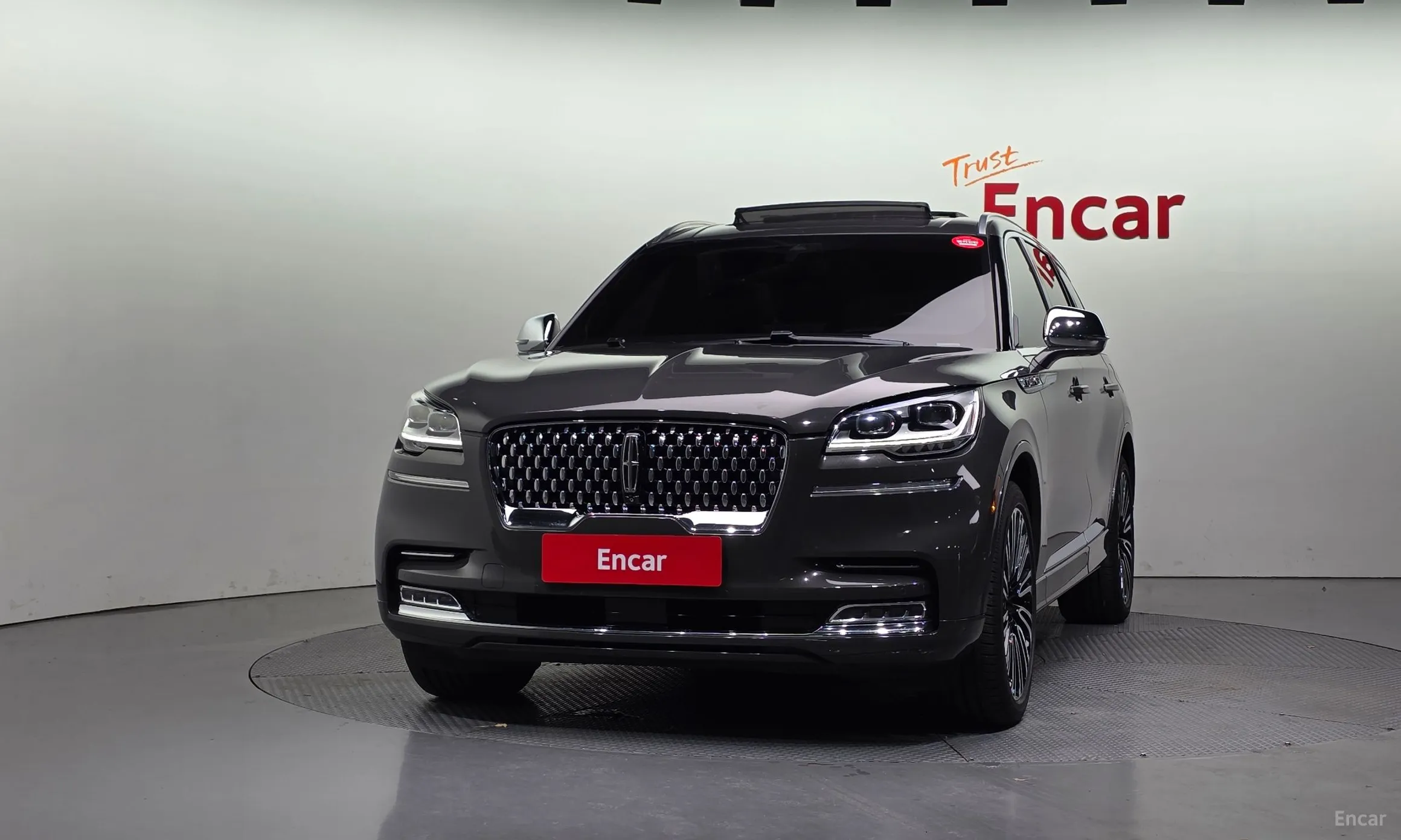Lincoln Aviator 2nd Generation превью 3