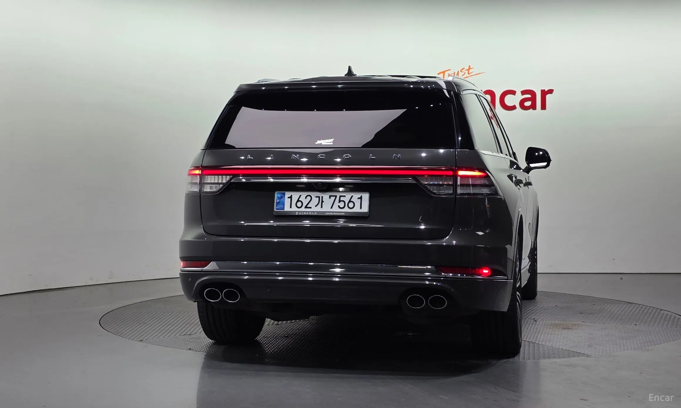 Lincoln Aviator 2nd Generation превью 4