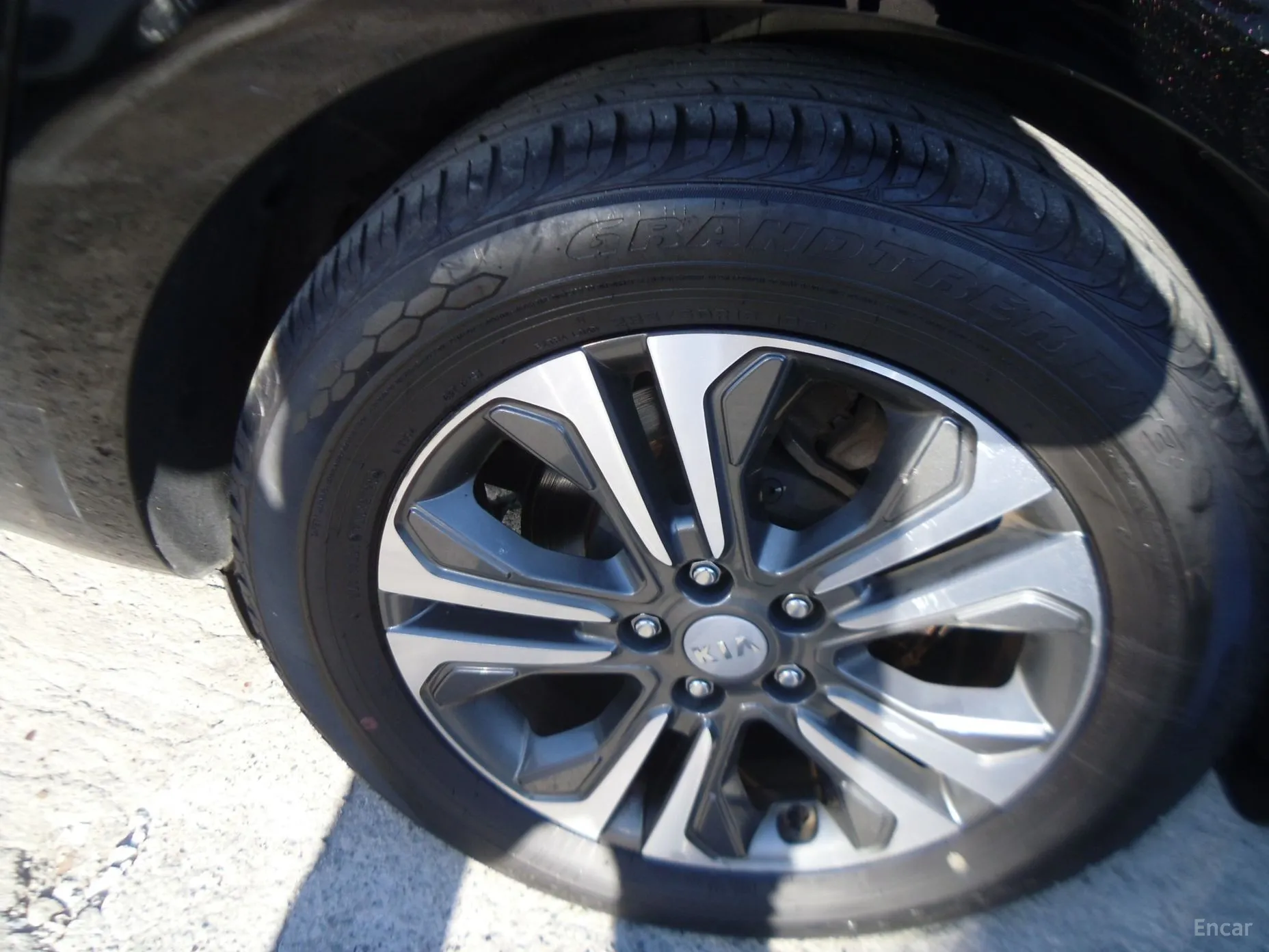 Kia Carnival превью 20