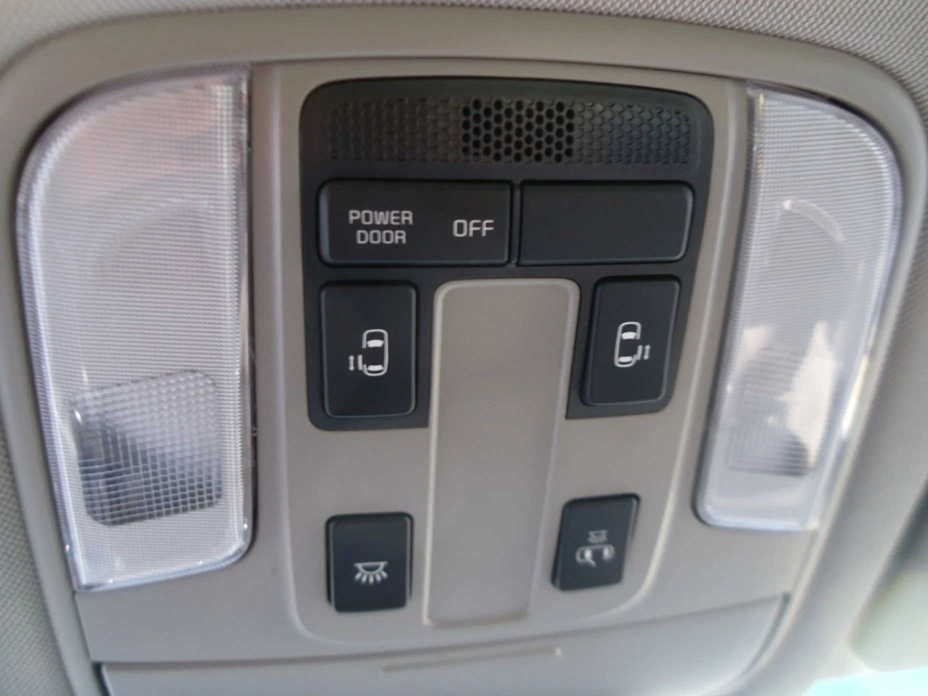 Kia Carnival превью 9