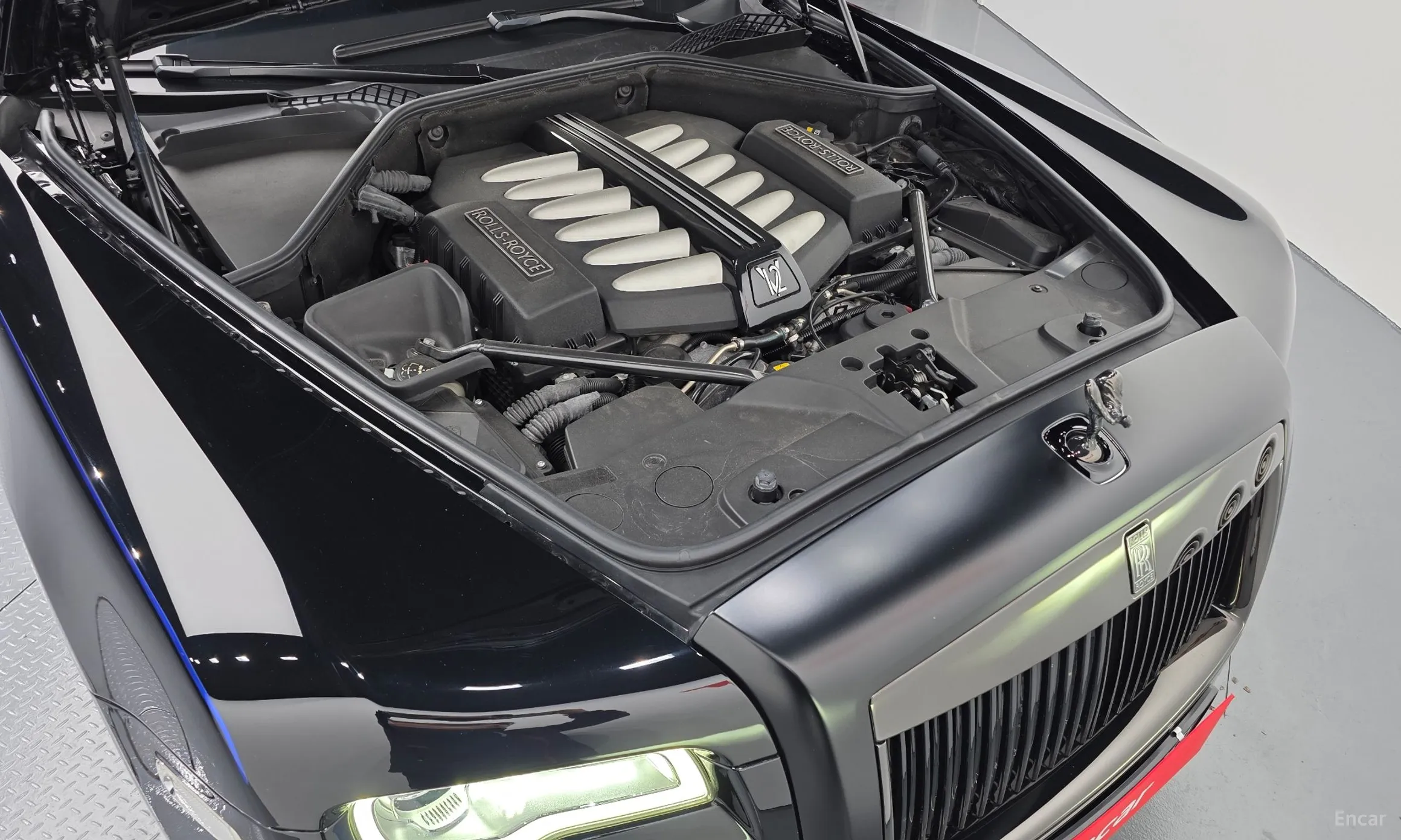 Rolls-Royce Ghost превью 6