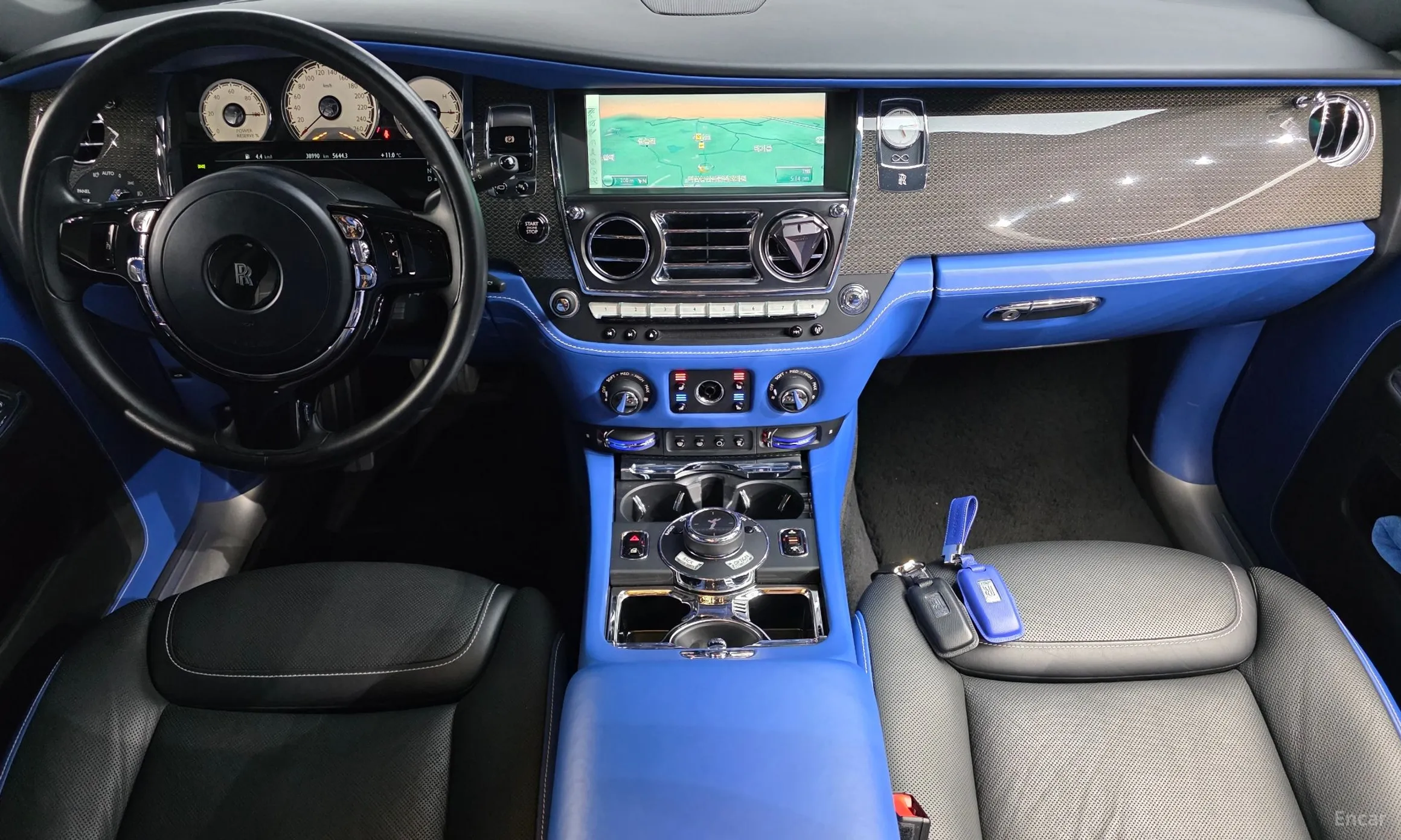 Rolls-Royce Ghost превью 7