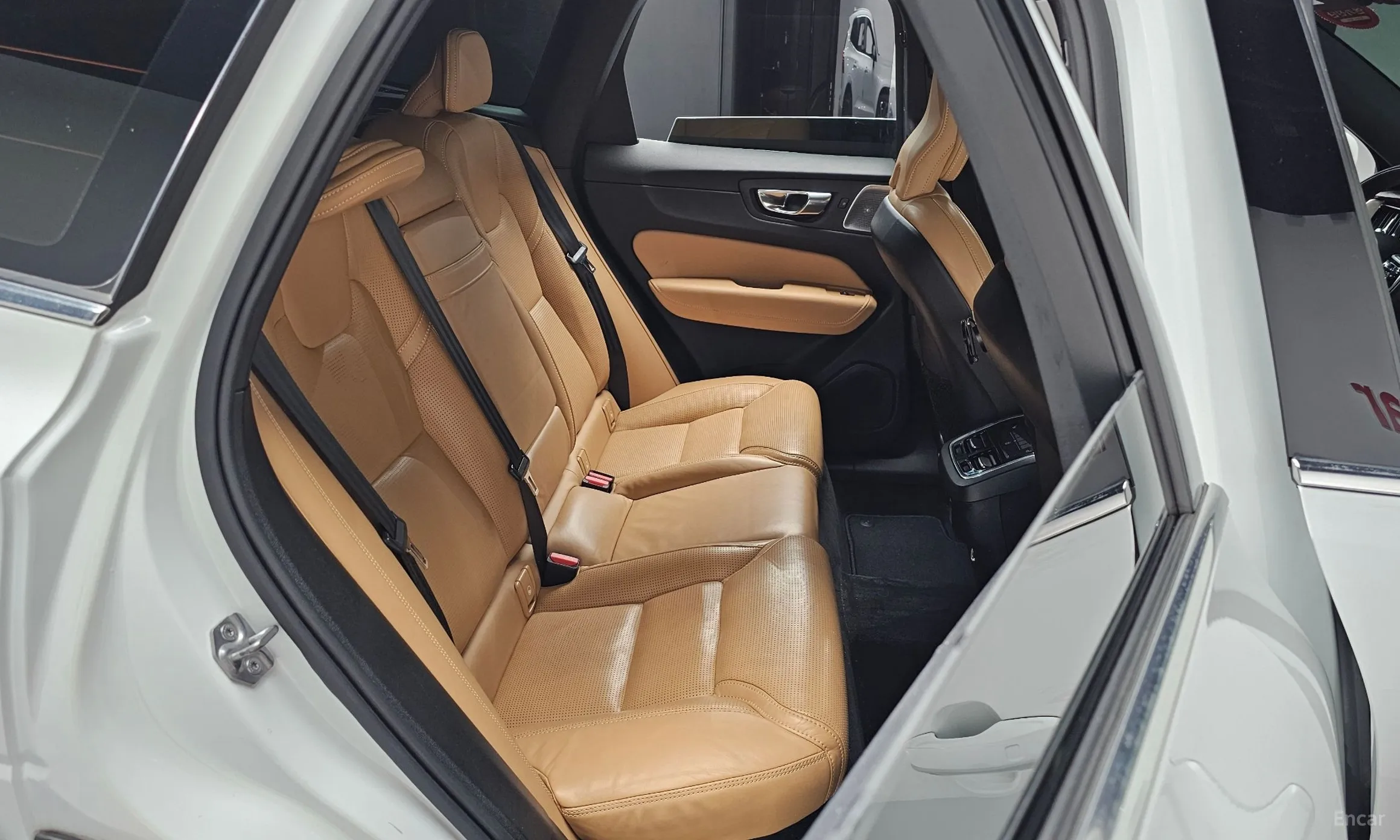 Volvo XC60 Gen 2 превью 12