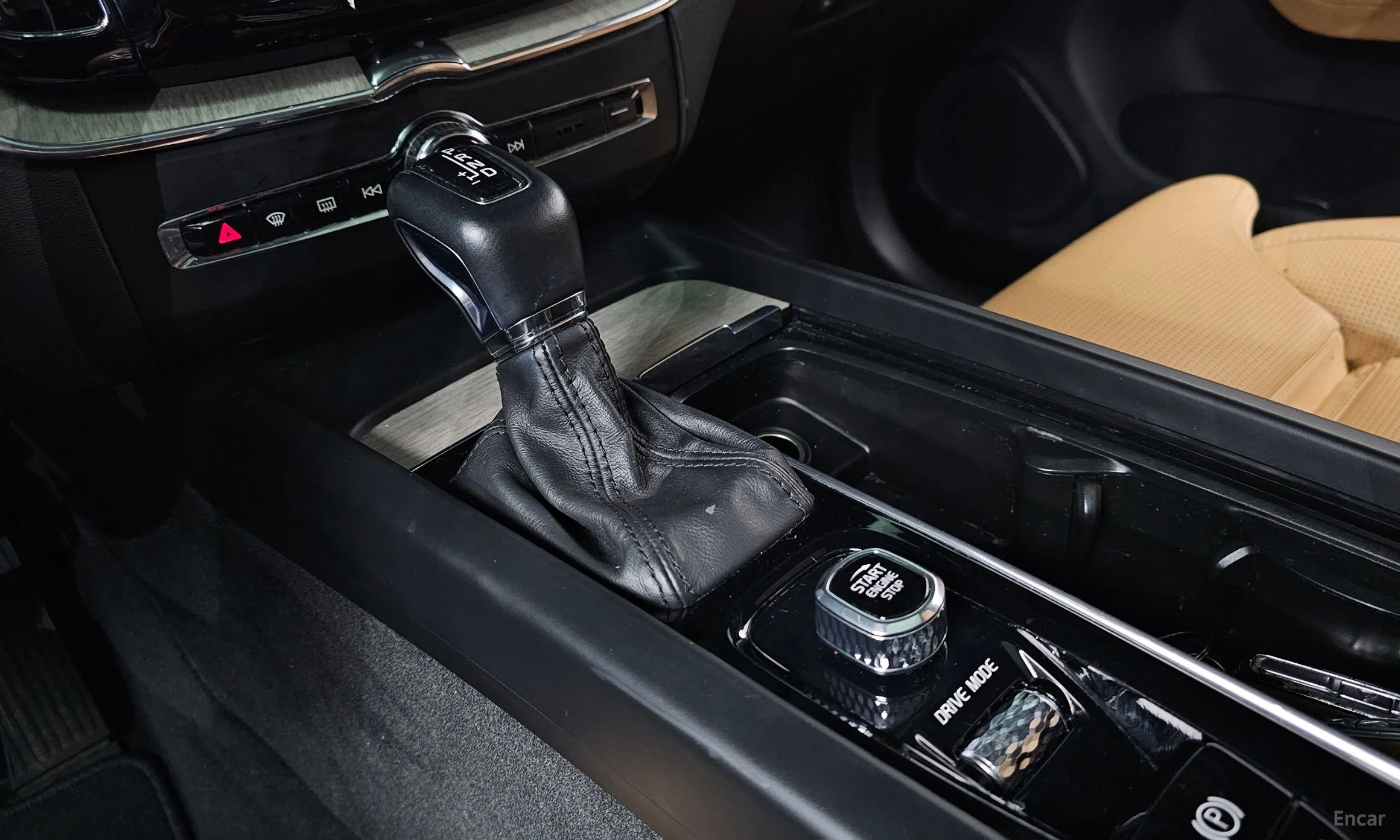 Volvo XC60 Gen 2 превью 9
