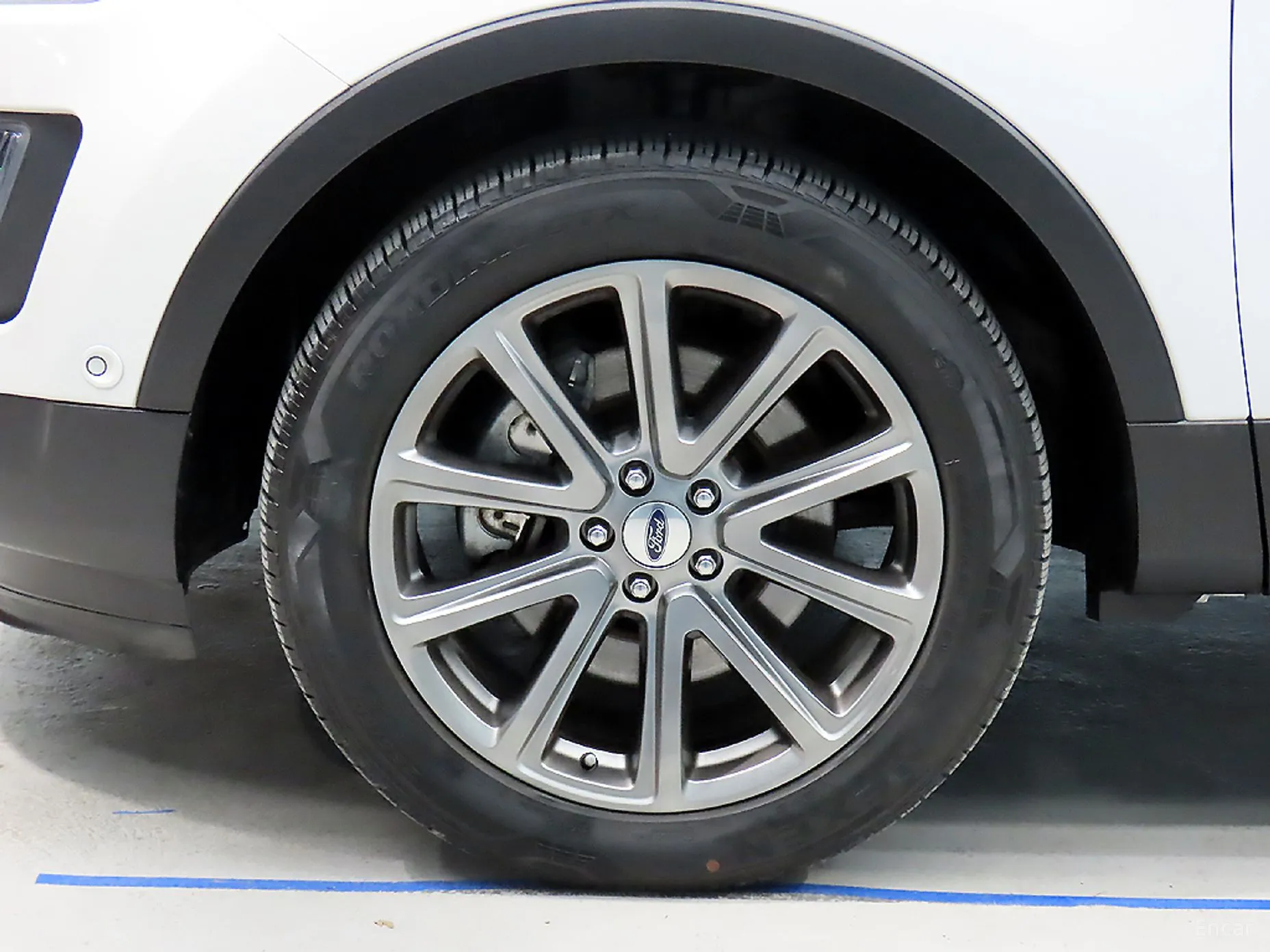 Ford Explorer превью 19