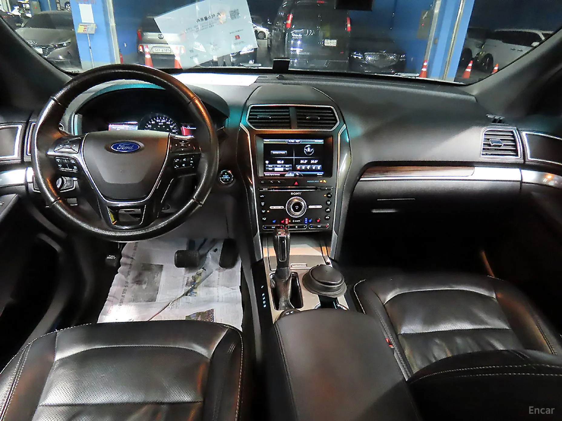 Ford Explorer превью 7