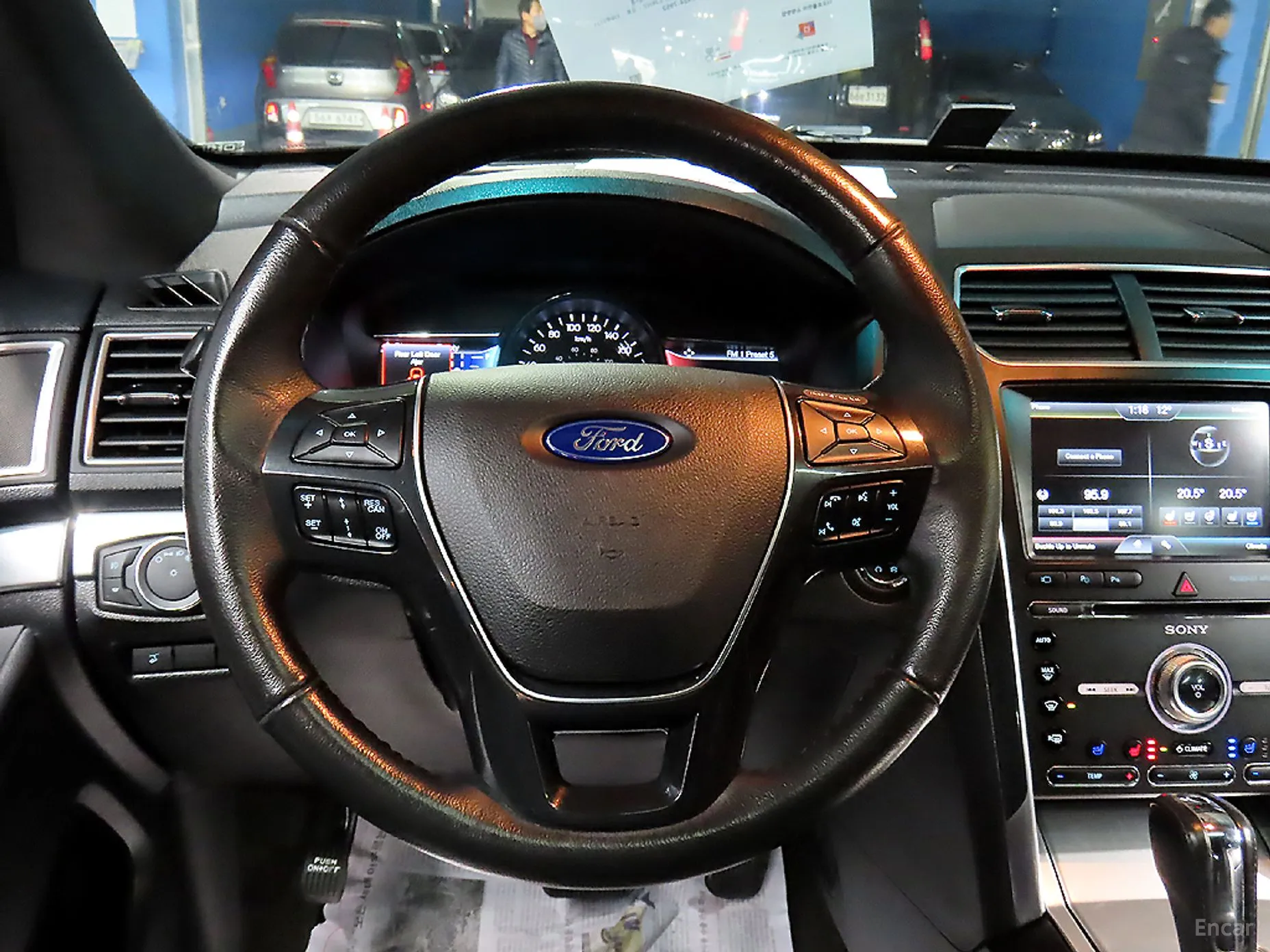 Ford Explorer превью 9