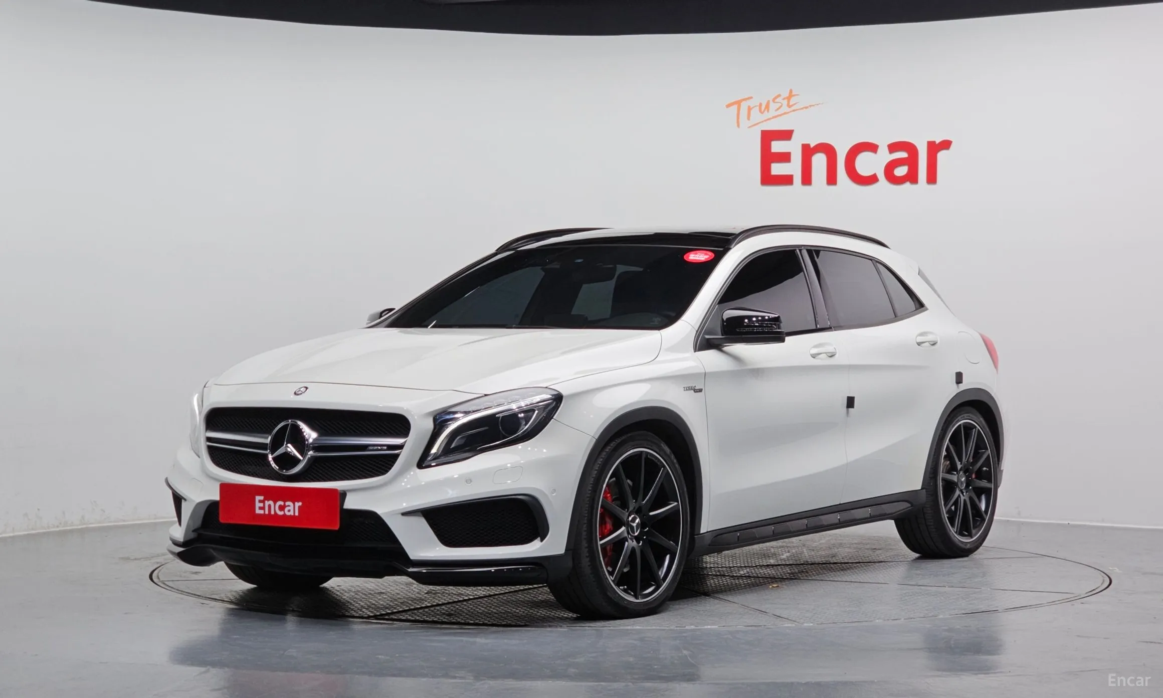 Mercedes Benz GLA-Class X156