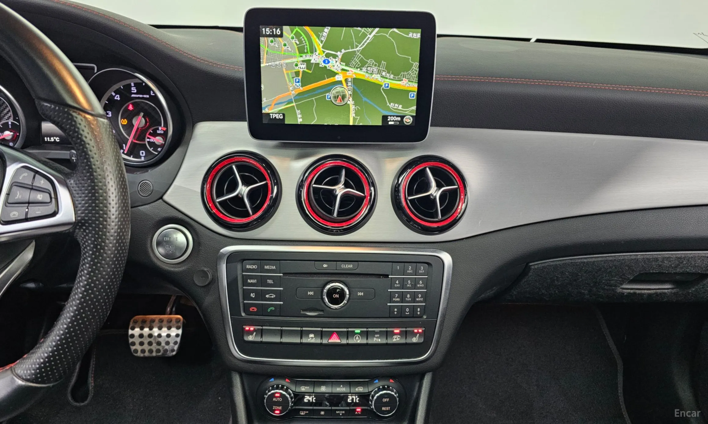 Mercedes Benz GLA-Class X156 превью 14