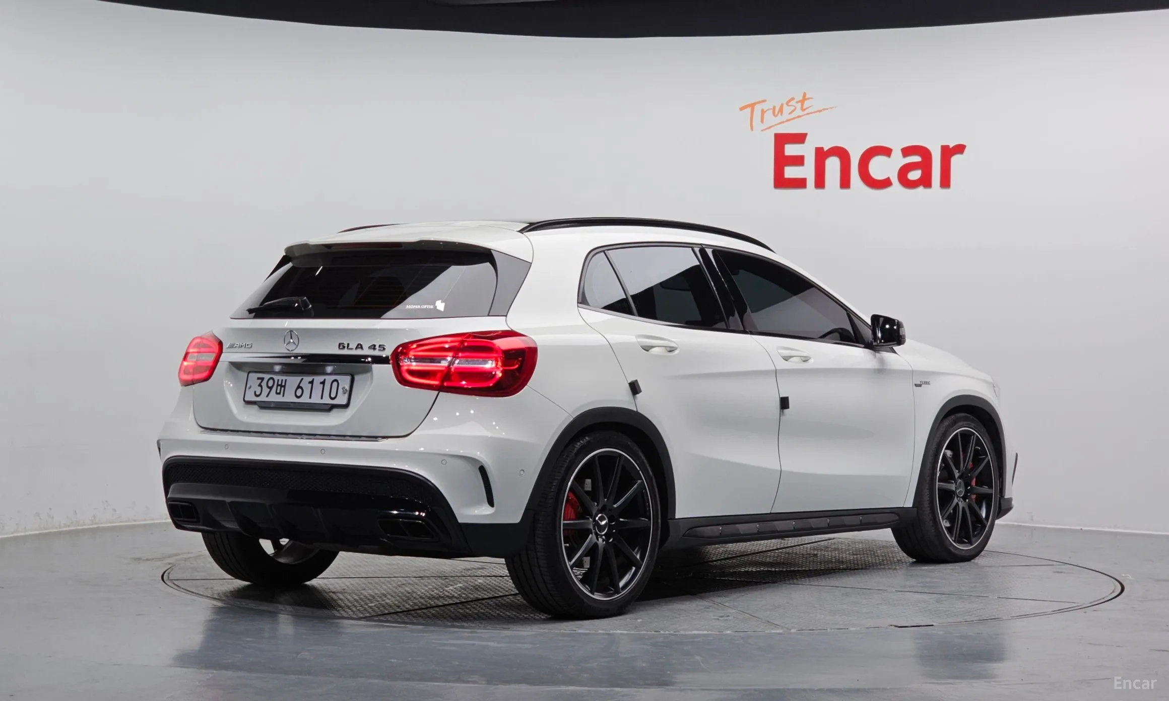 Mercedes Benz GLA-Class X156