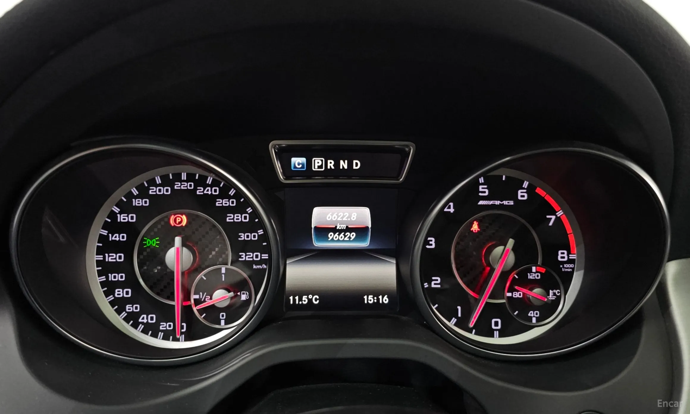 Mercedes Benz GLA-Class X156 превью 8