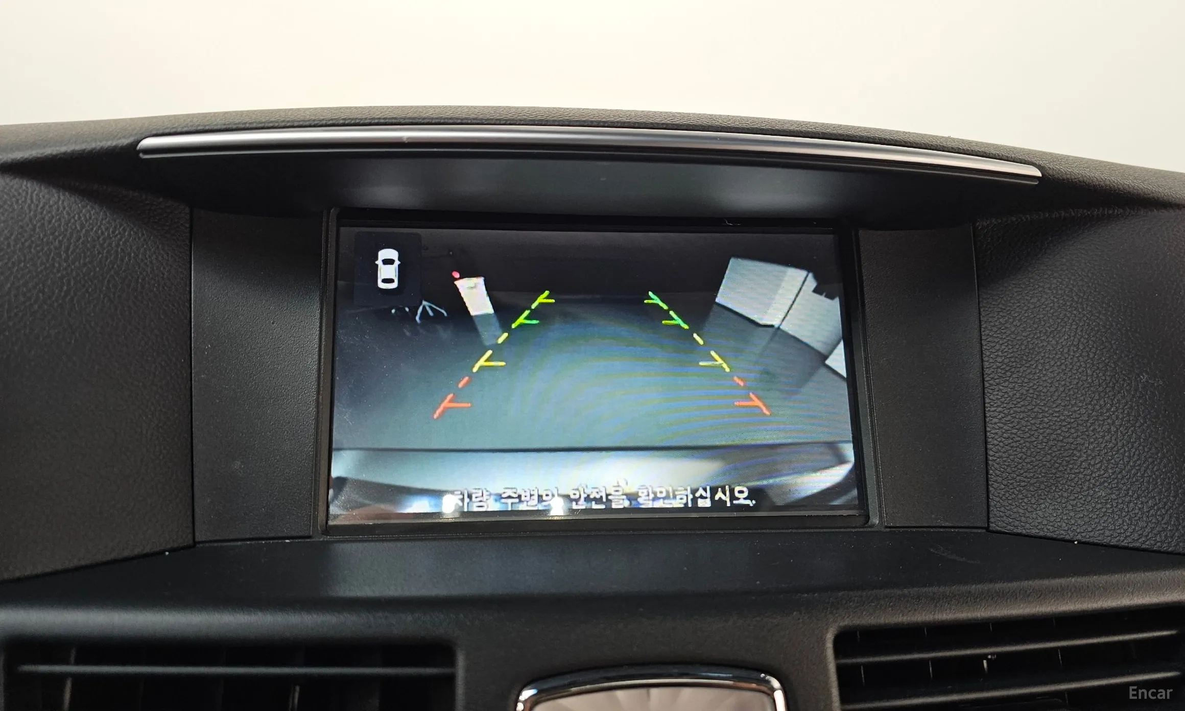 Infiniti Q70 превью 15