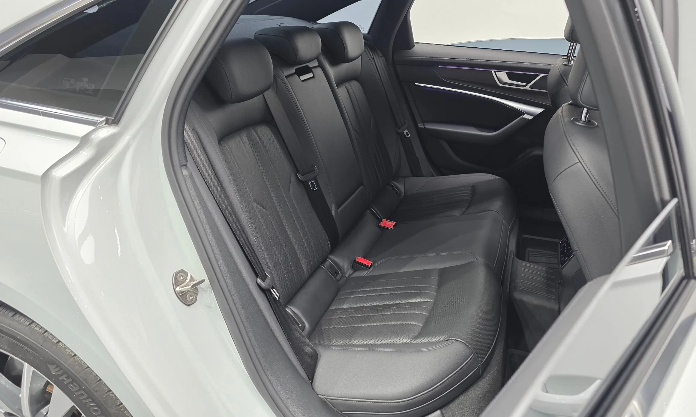 Audi A6 (C8) превью 12