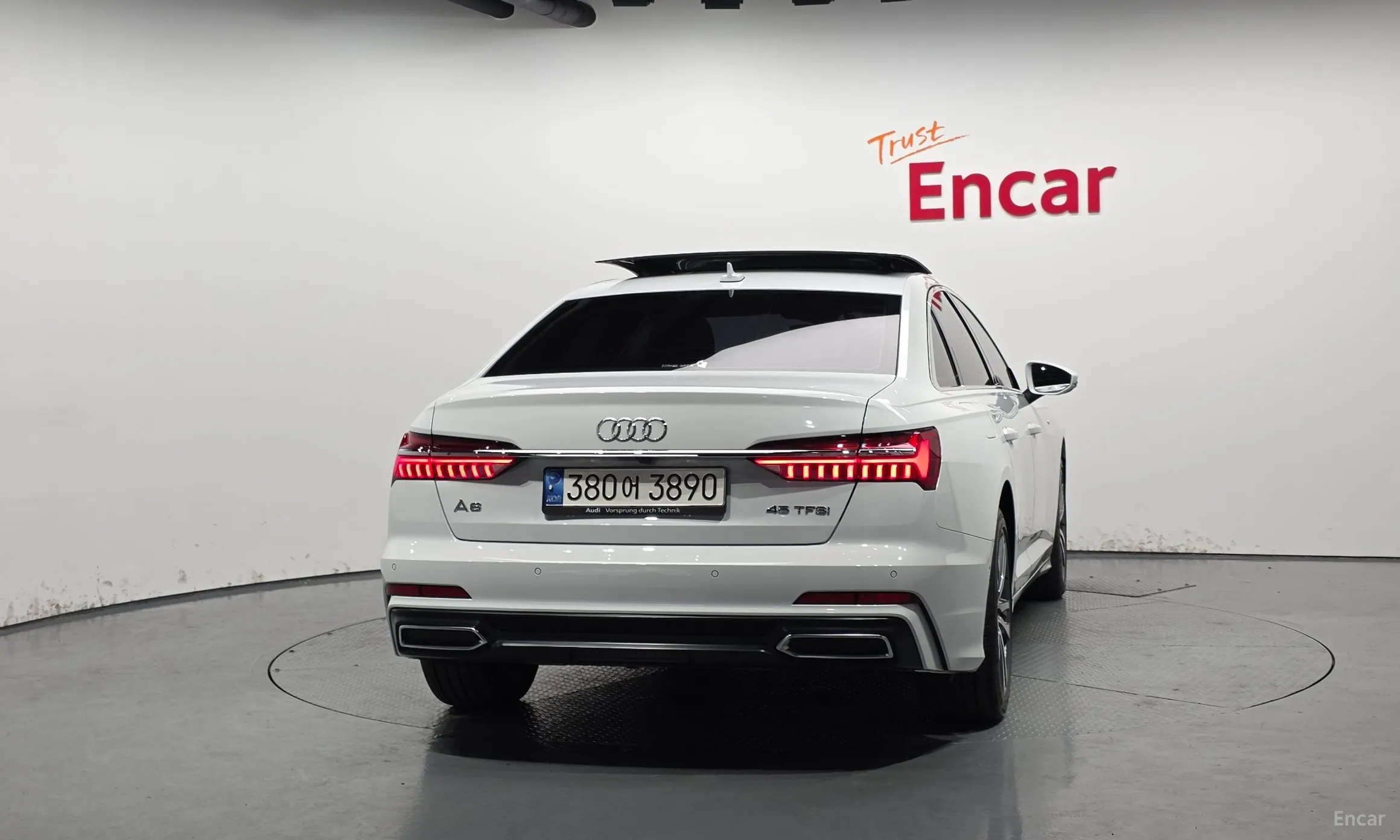 Audi A6 (C8) превью 4