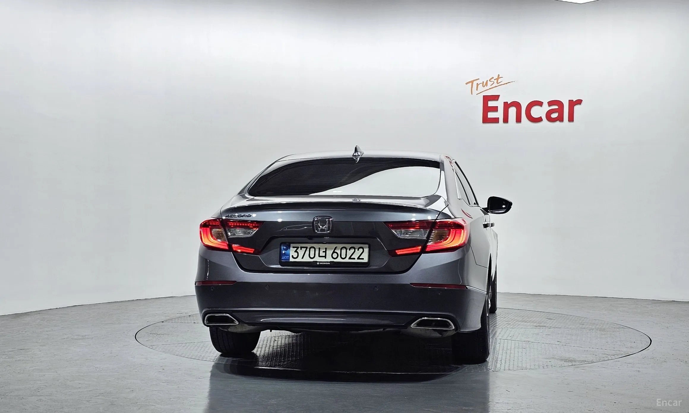 Honda Accord 10th Generation превью 4