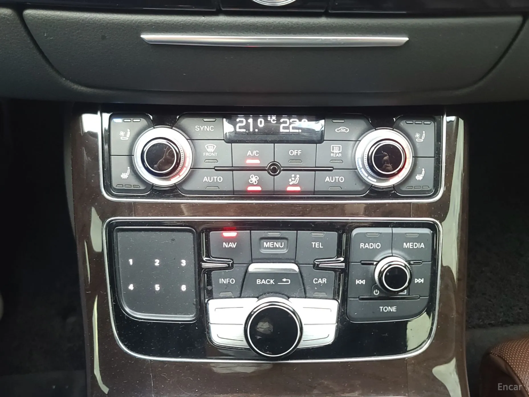 Audi New A8 превью 16