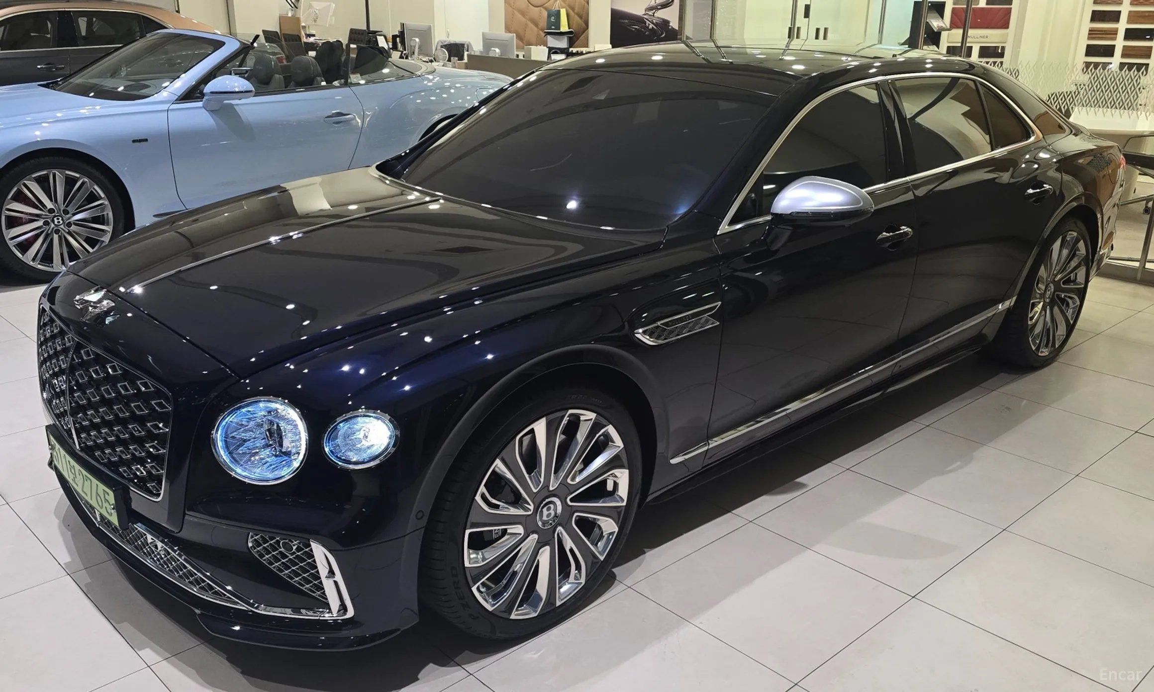 Bentley Flying Spur 4th Generation превью 20