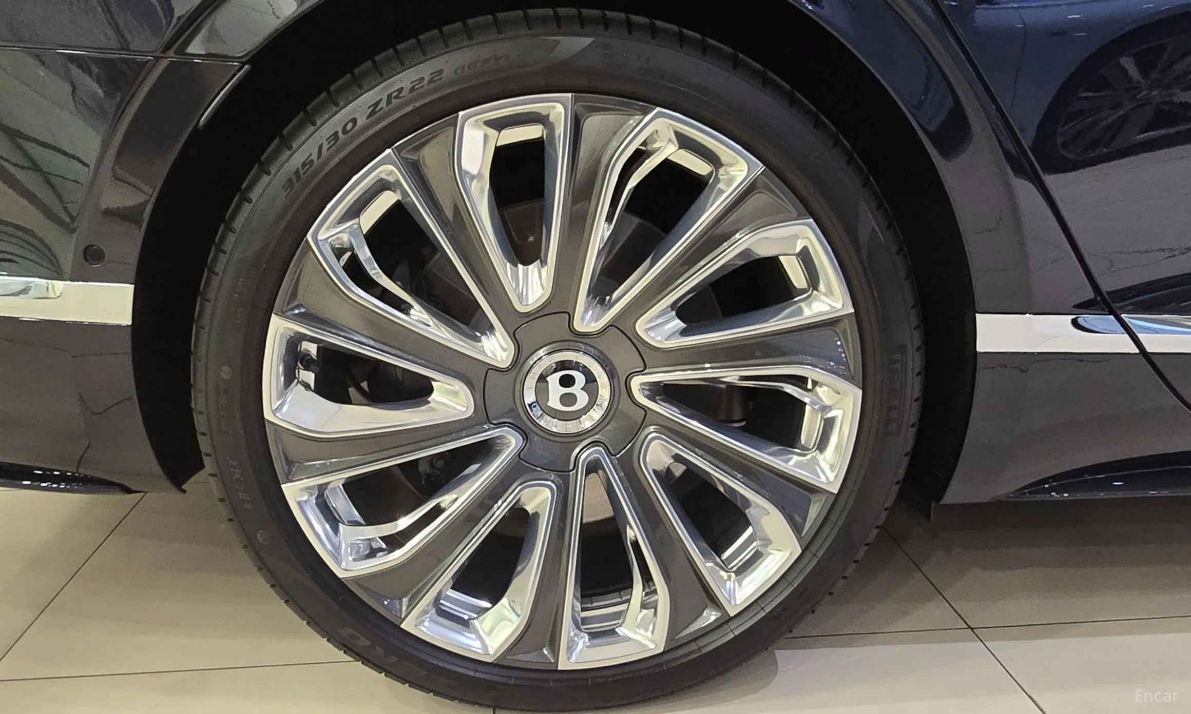 Bentley Flying Spur 4th Generation превью 5