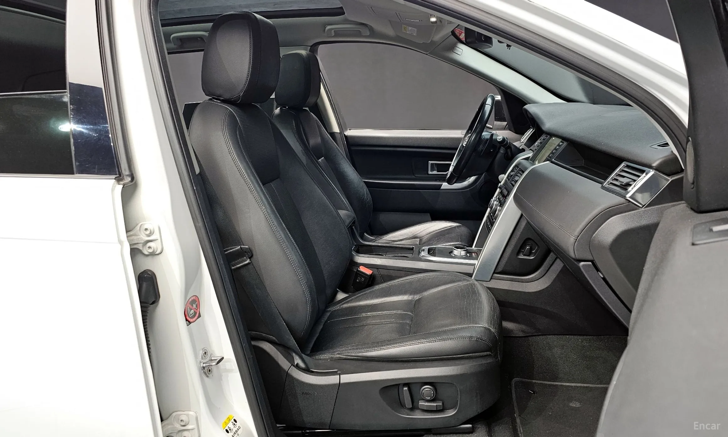 Land Rover Discovery Sports превью 10