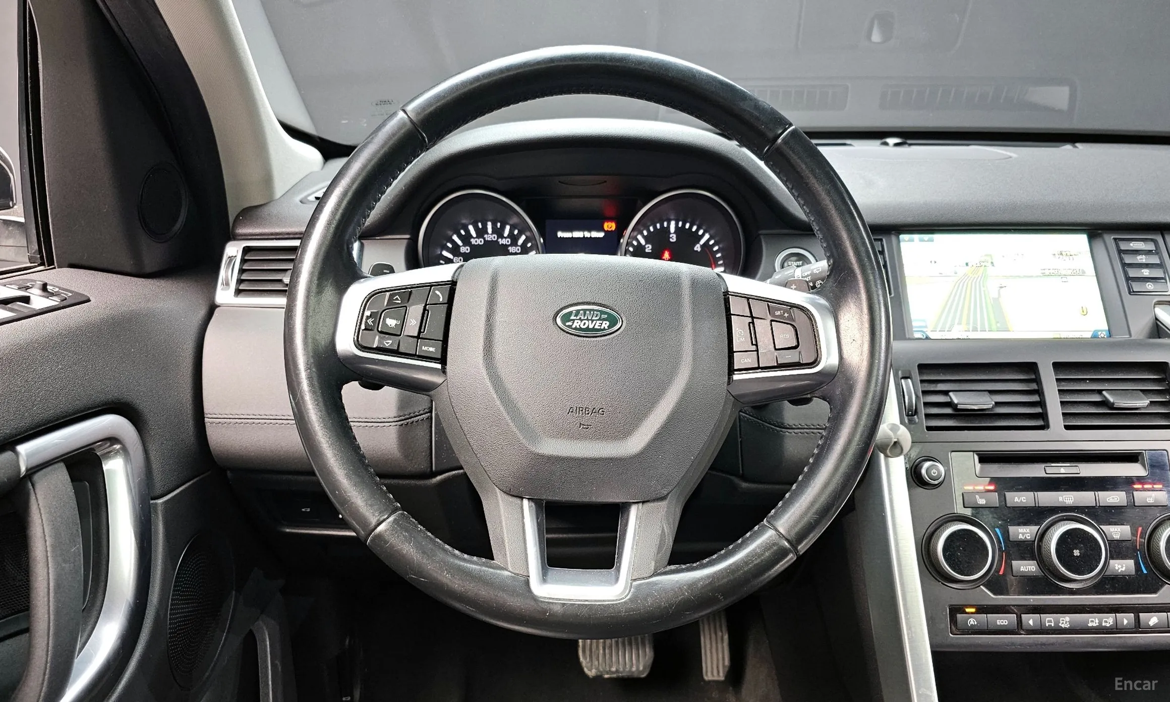 Land Rover Discovery Sports превью 13