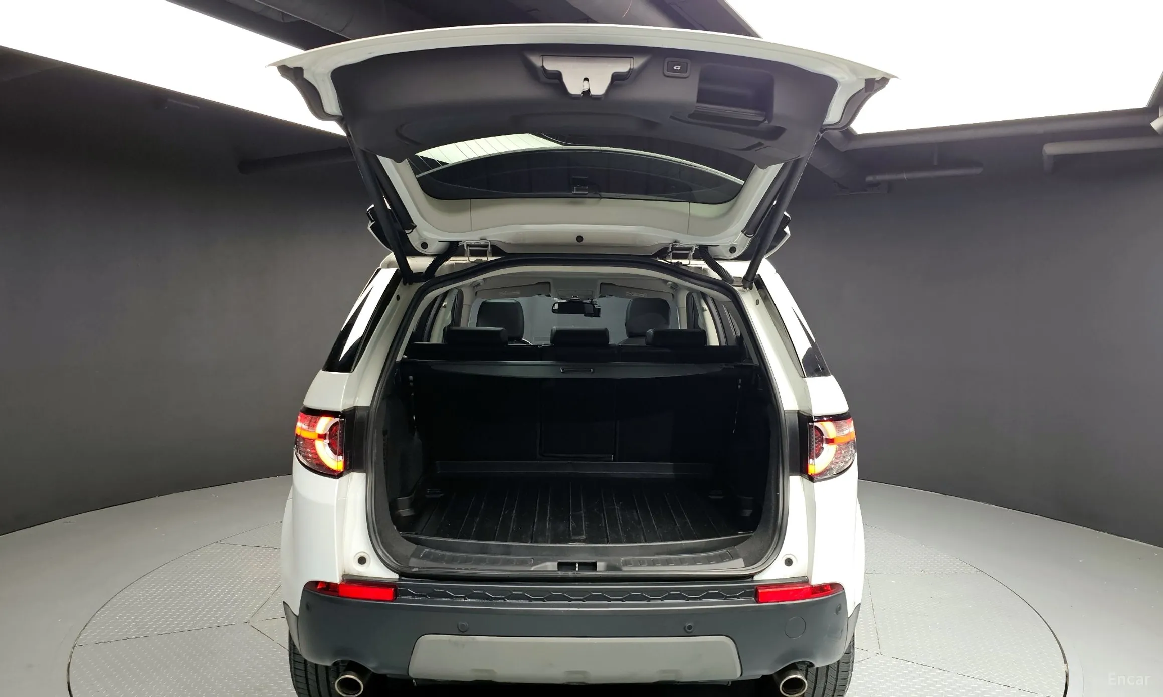Land Rover Discovery Sports превью 20