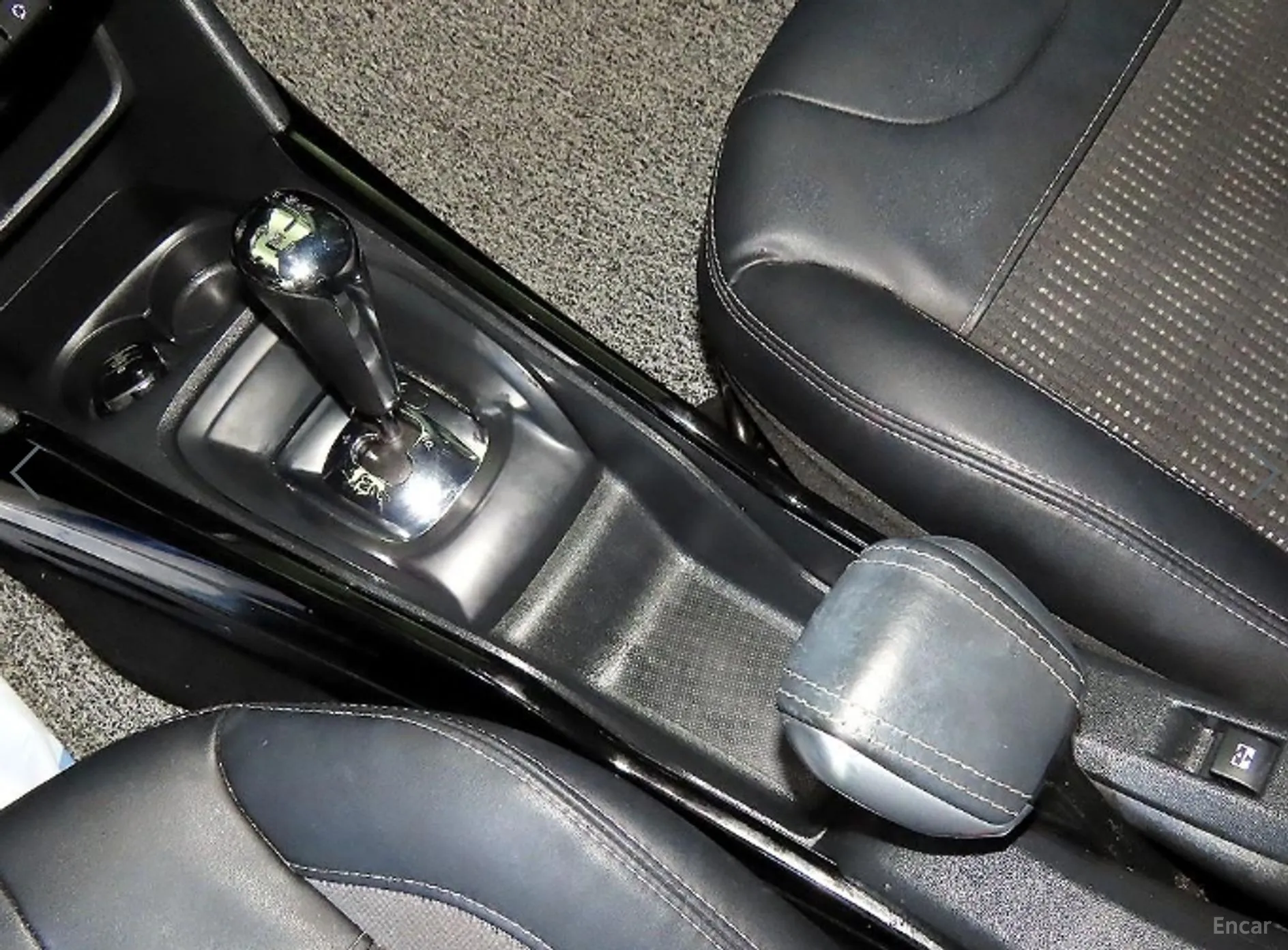Peugeot 2008. превью 12