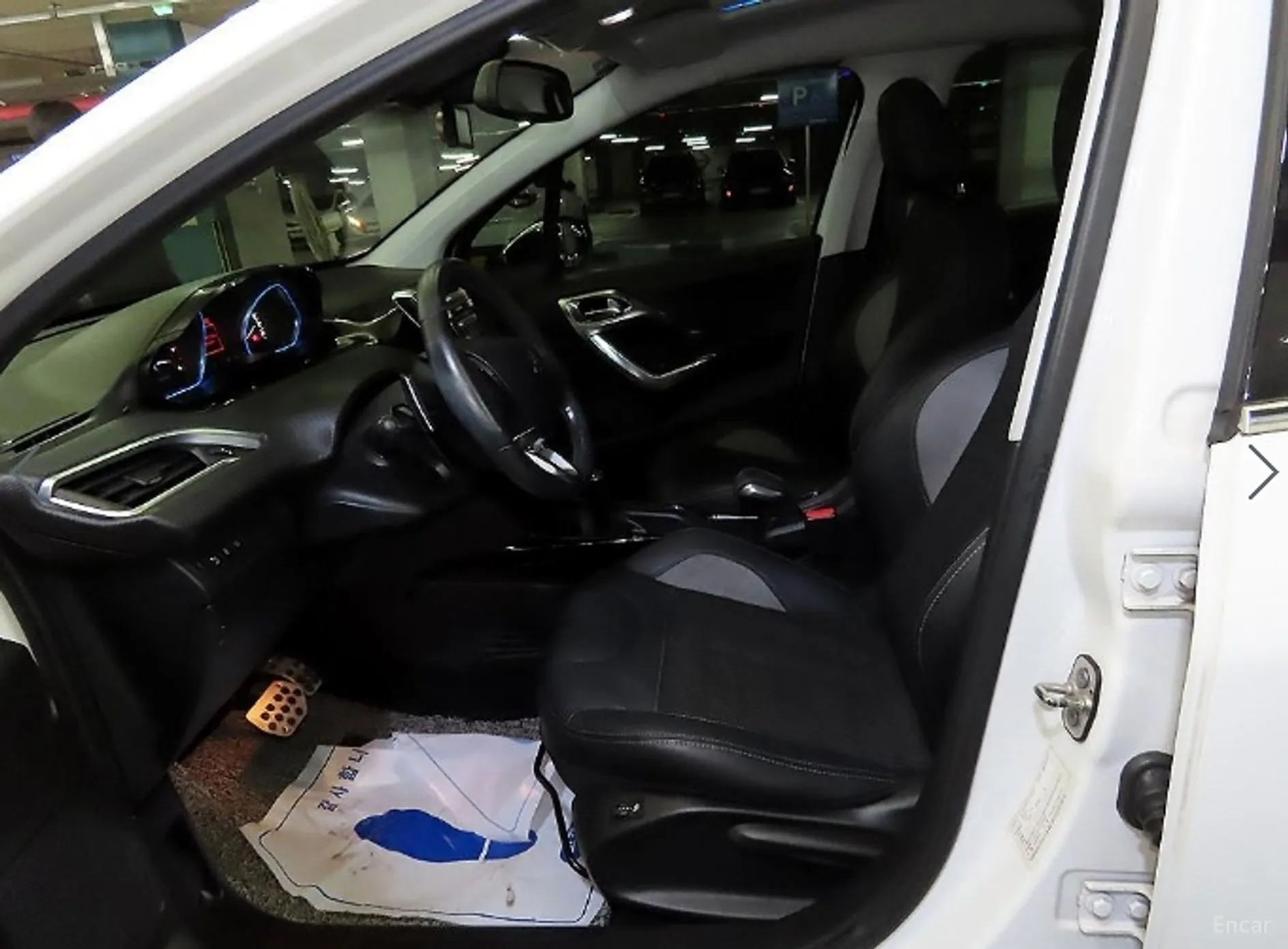 Peugeot 2008. превью 6