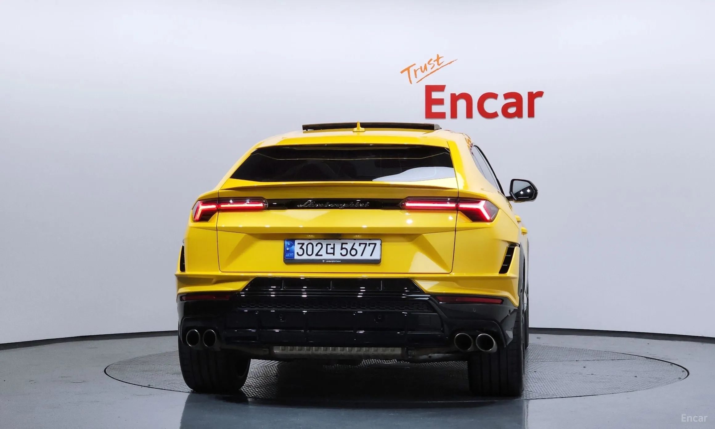 Lamborghini Urus превью 4