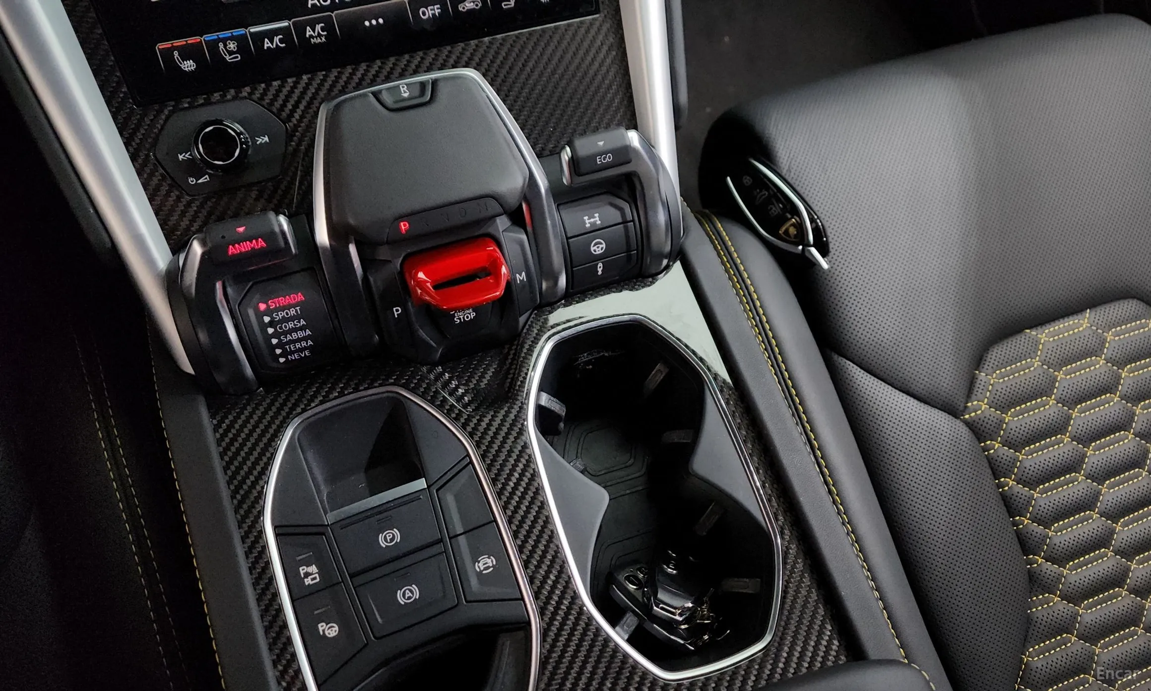 Lamborghini Urus превью 9