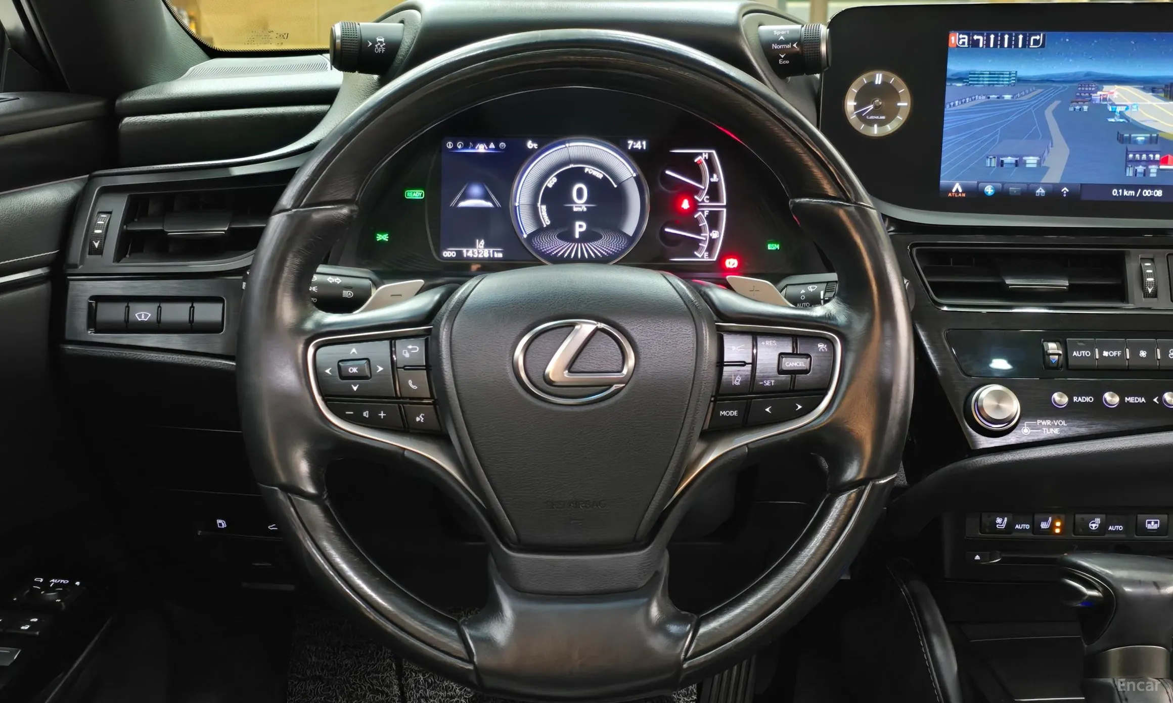 Lexus ES300h 7th Generation превью 10