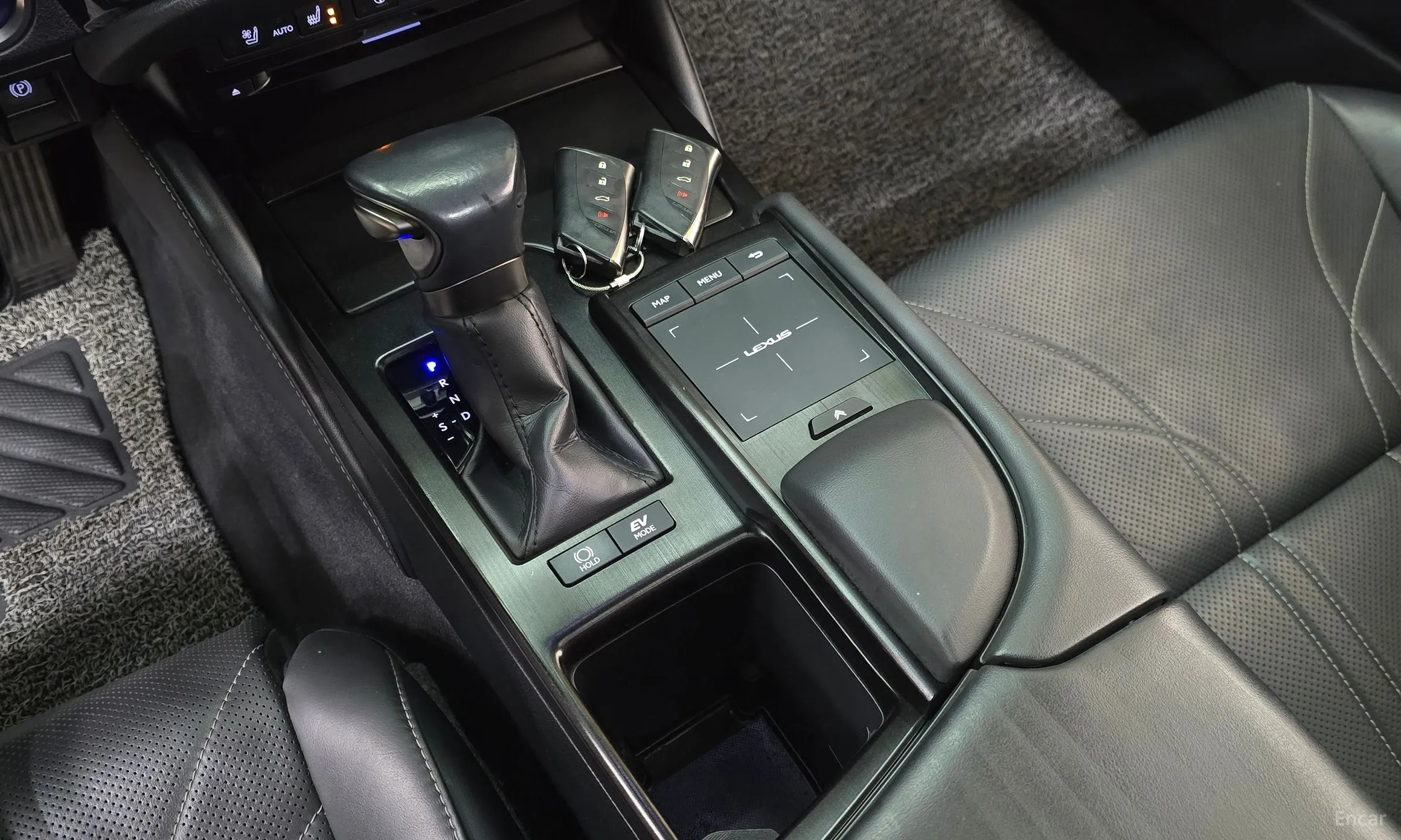 Lexus ES300h 7th Generation превью 11