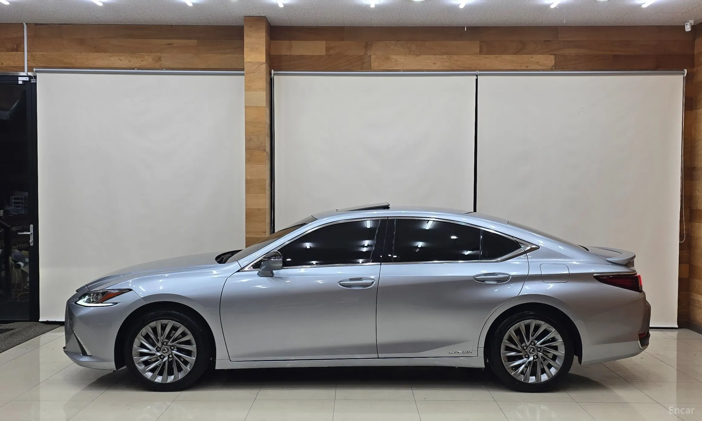 Lexus ES300h 7th Generation превью 5