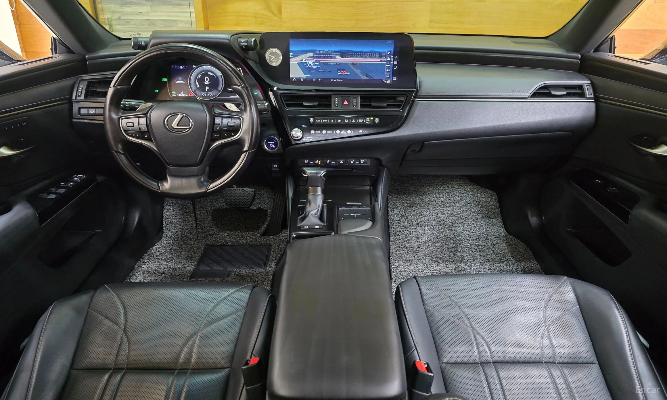 Lexus ES300h 7th Generation превью 8