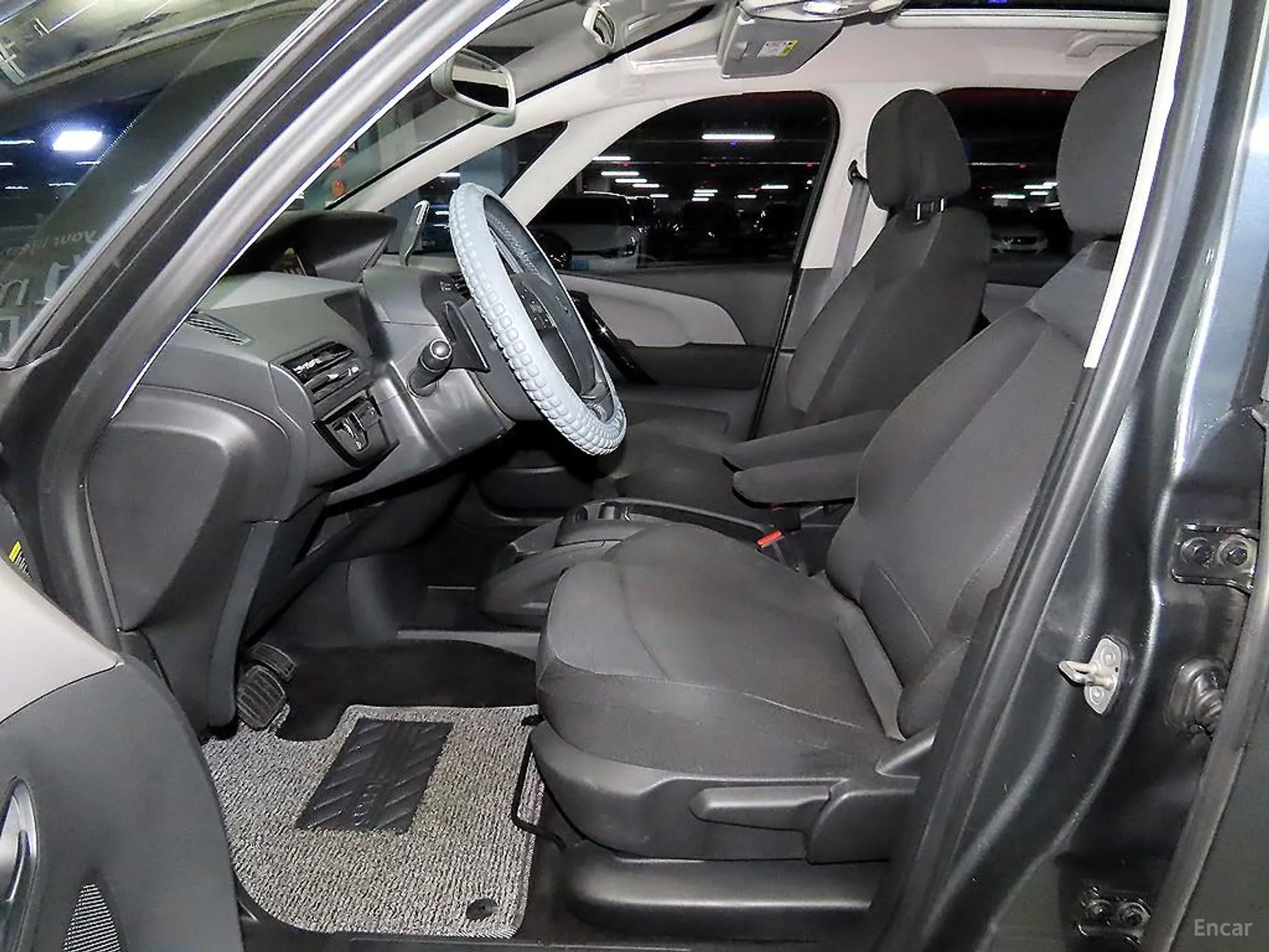 Citroën/DS Grand C4 Picasso превью 6