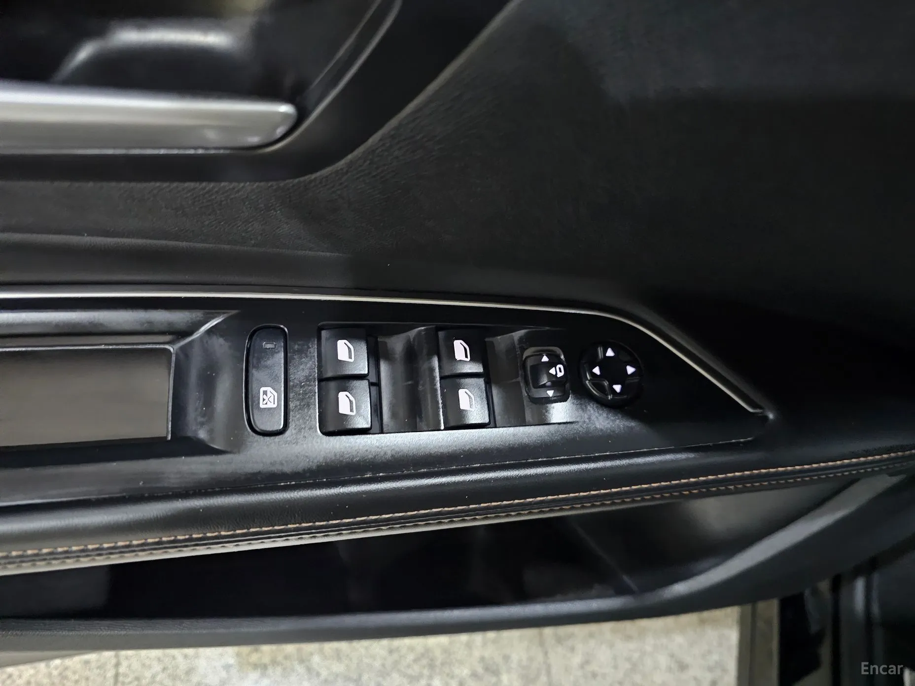 Peugeot 5008 2nd generation превью 14