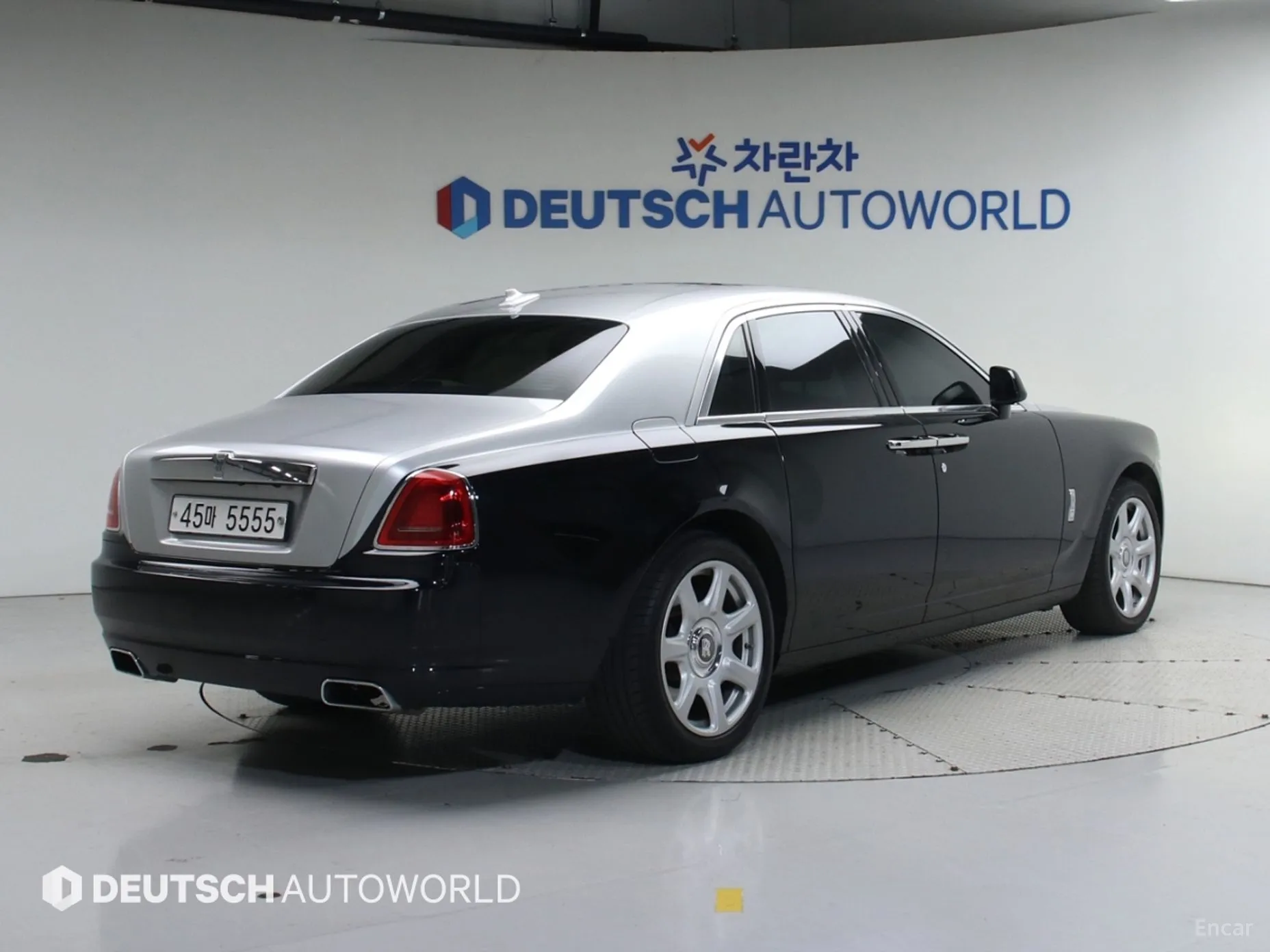 Rolls-Royce Ghost превью 2