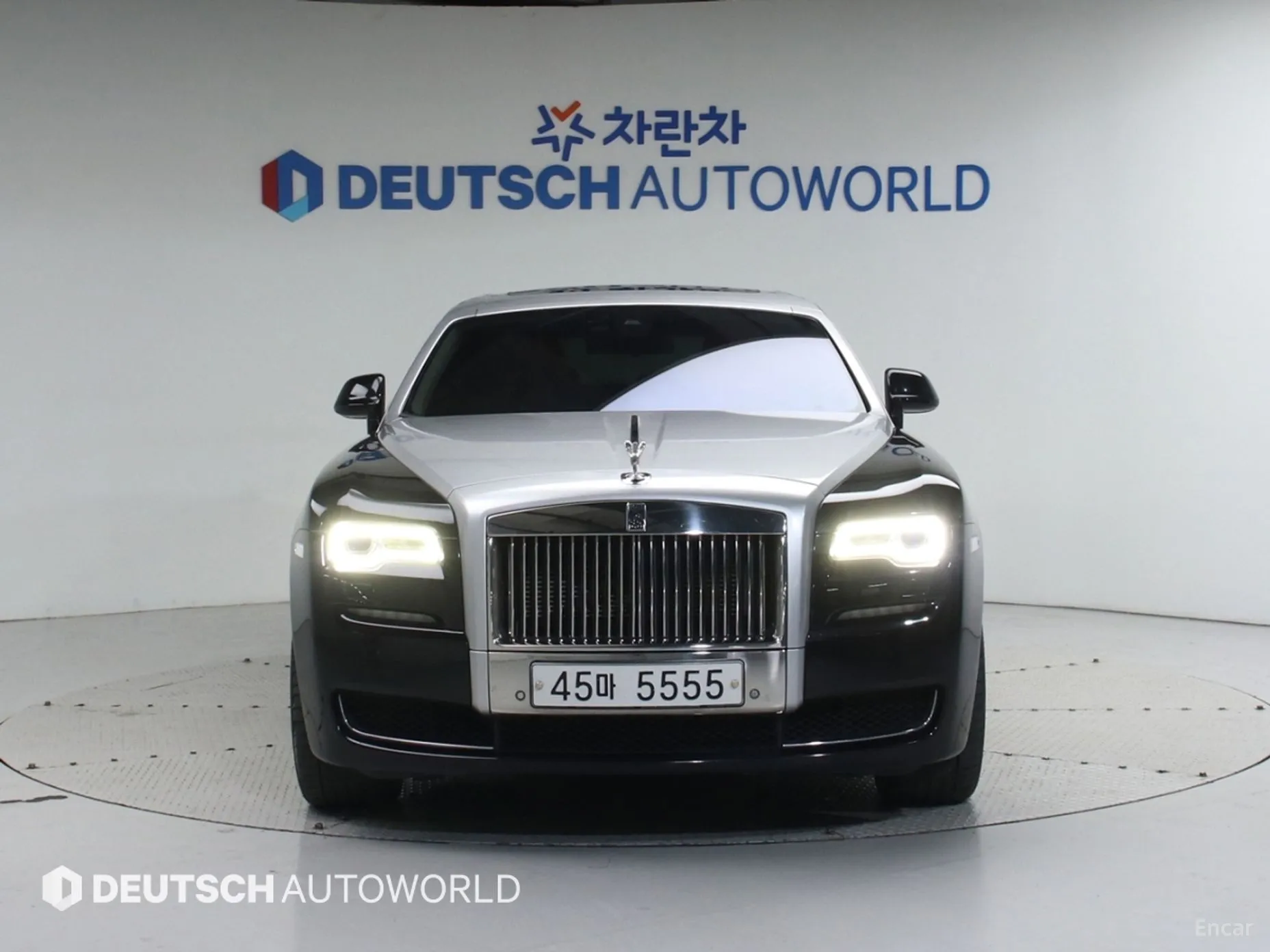 Rolls-Royce Ghost превью 3