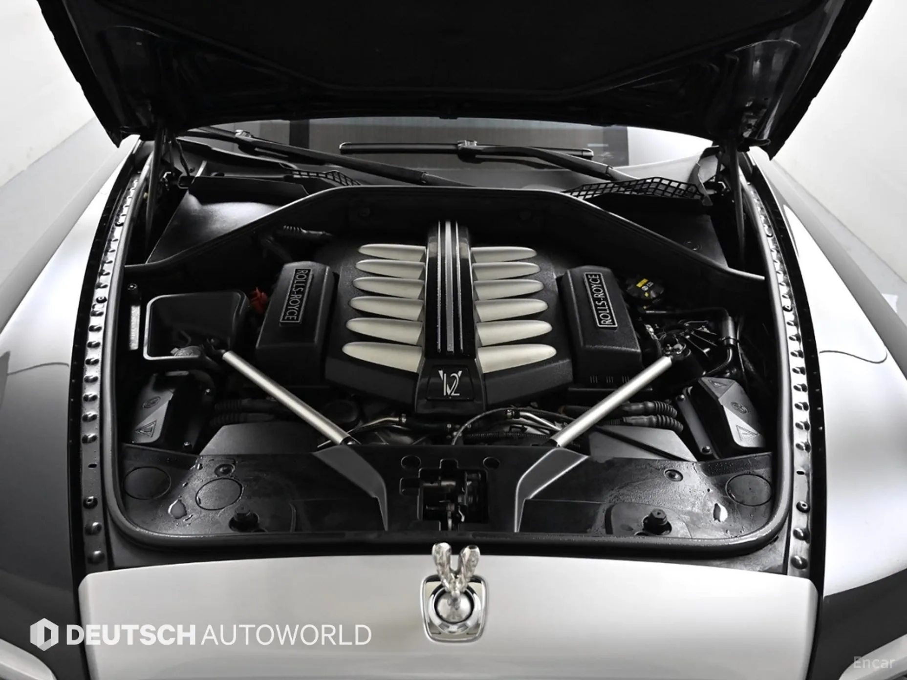 Rolls-Royce Ghost превью 6