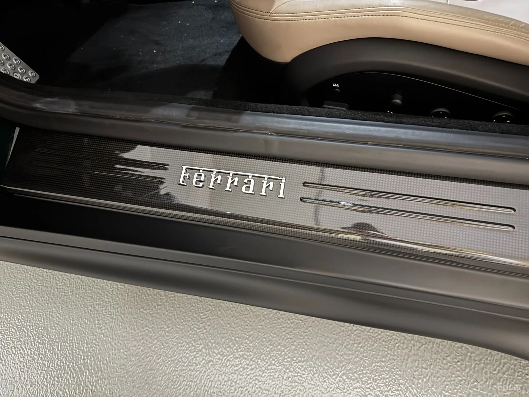 Ferrari 812 GTS превью 12