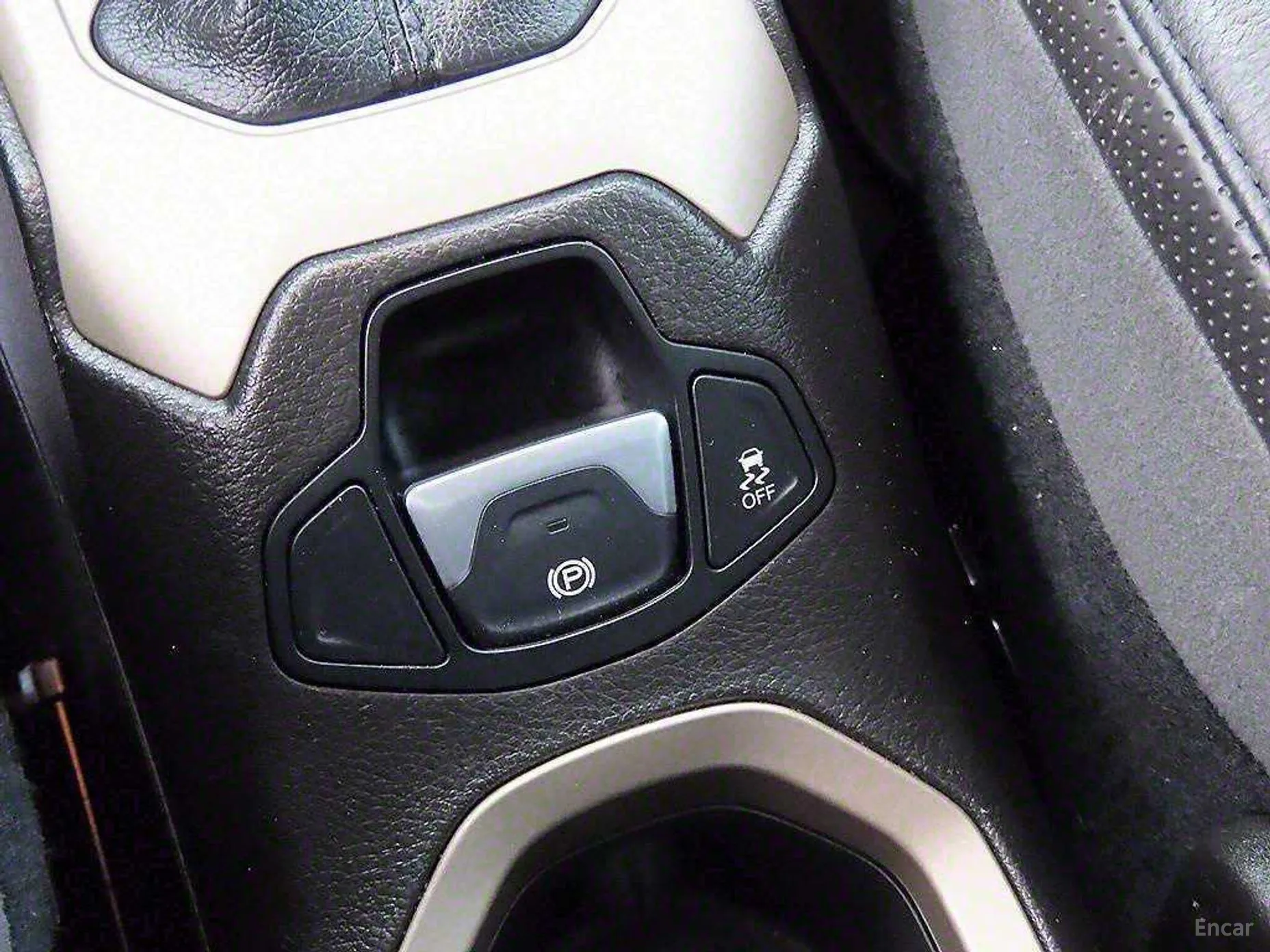 Jeep Renegade превью 12