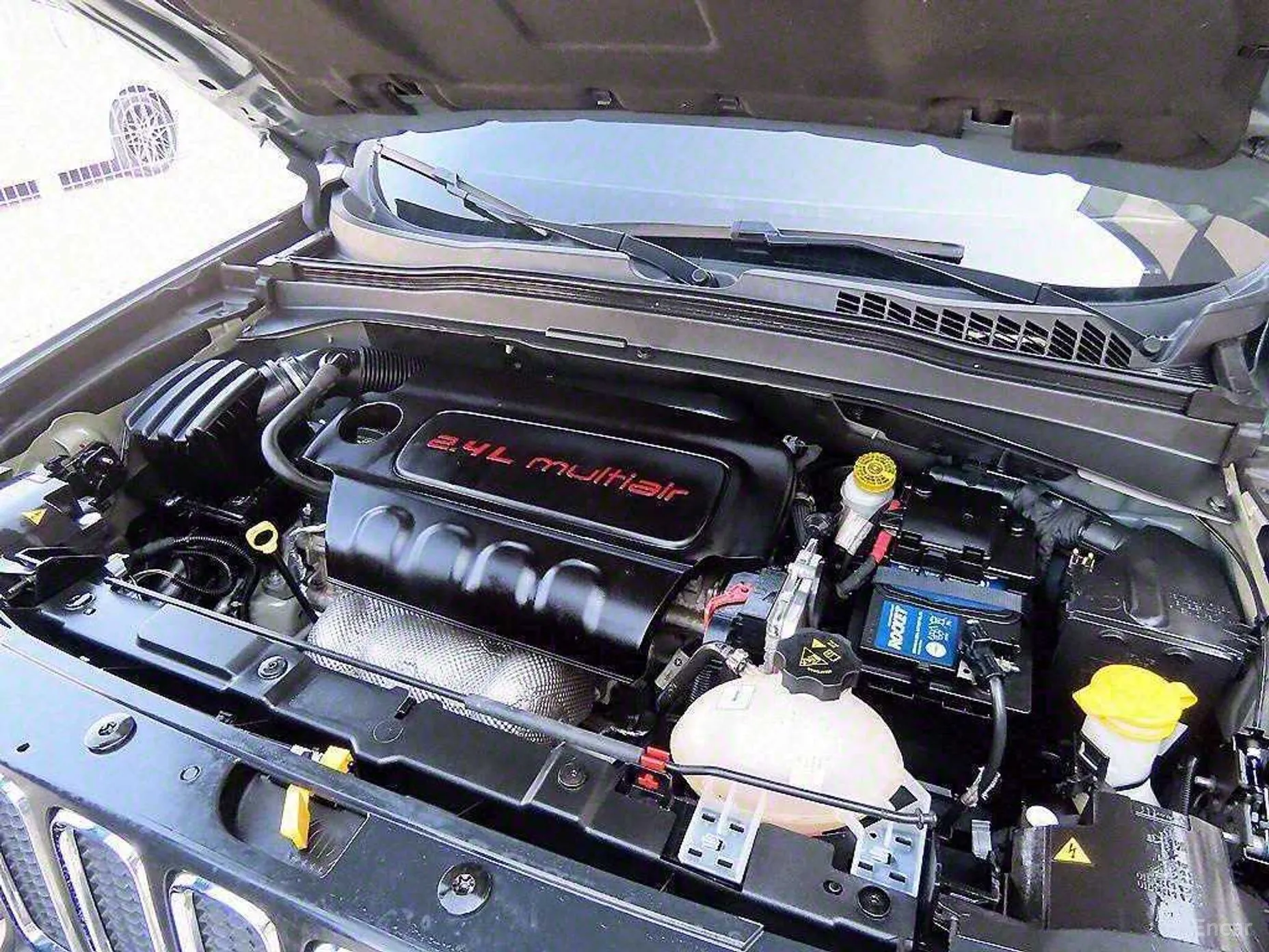 Jeep Renegade превью 15