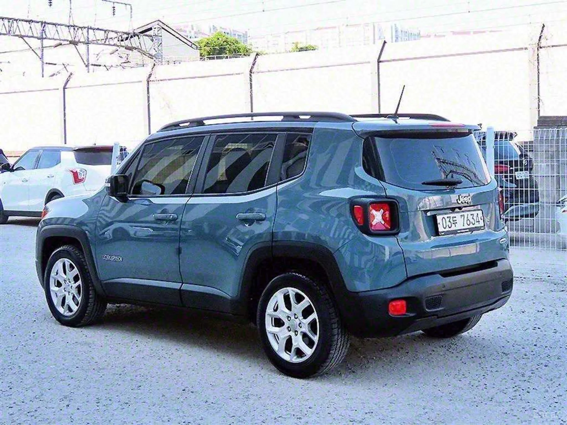 Jeep Renegade превью 3