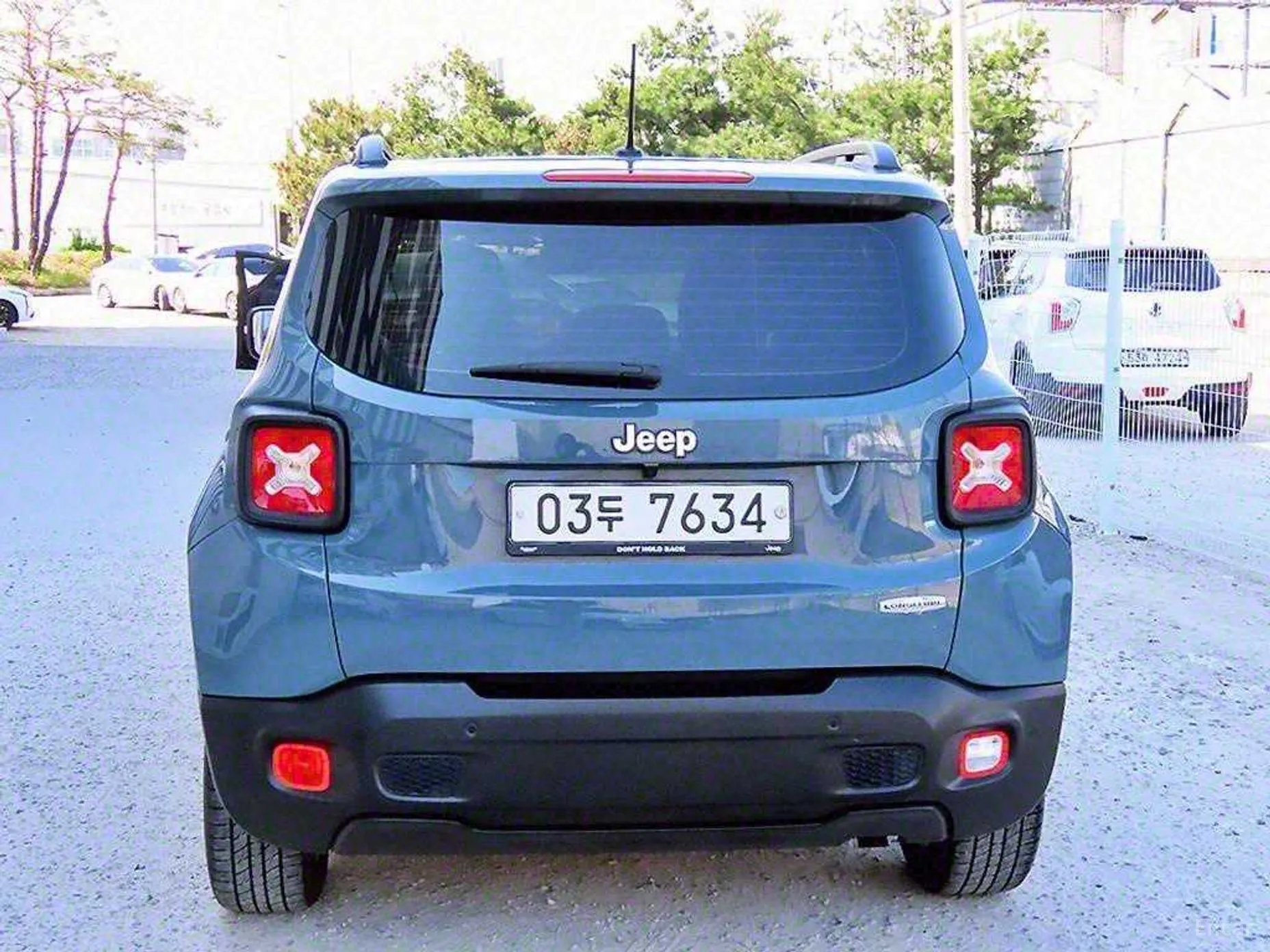 Jeep Renegade превью 4