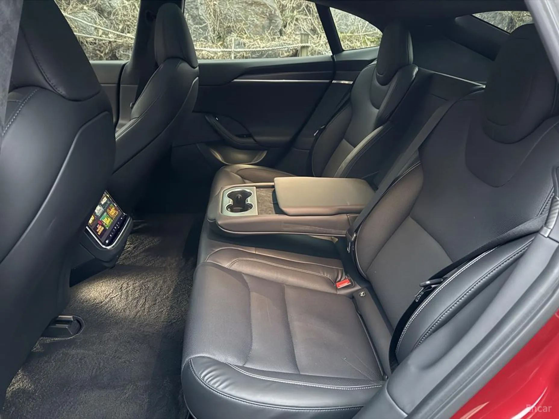 Tesla Model S превью 14