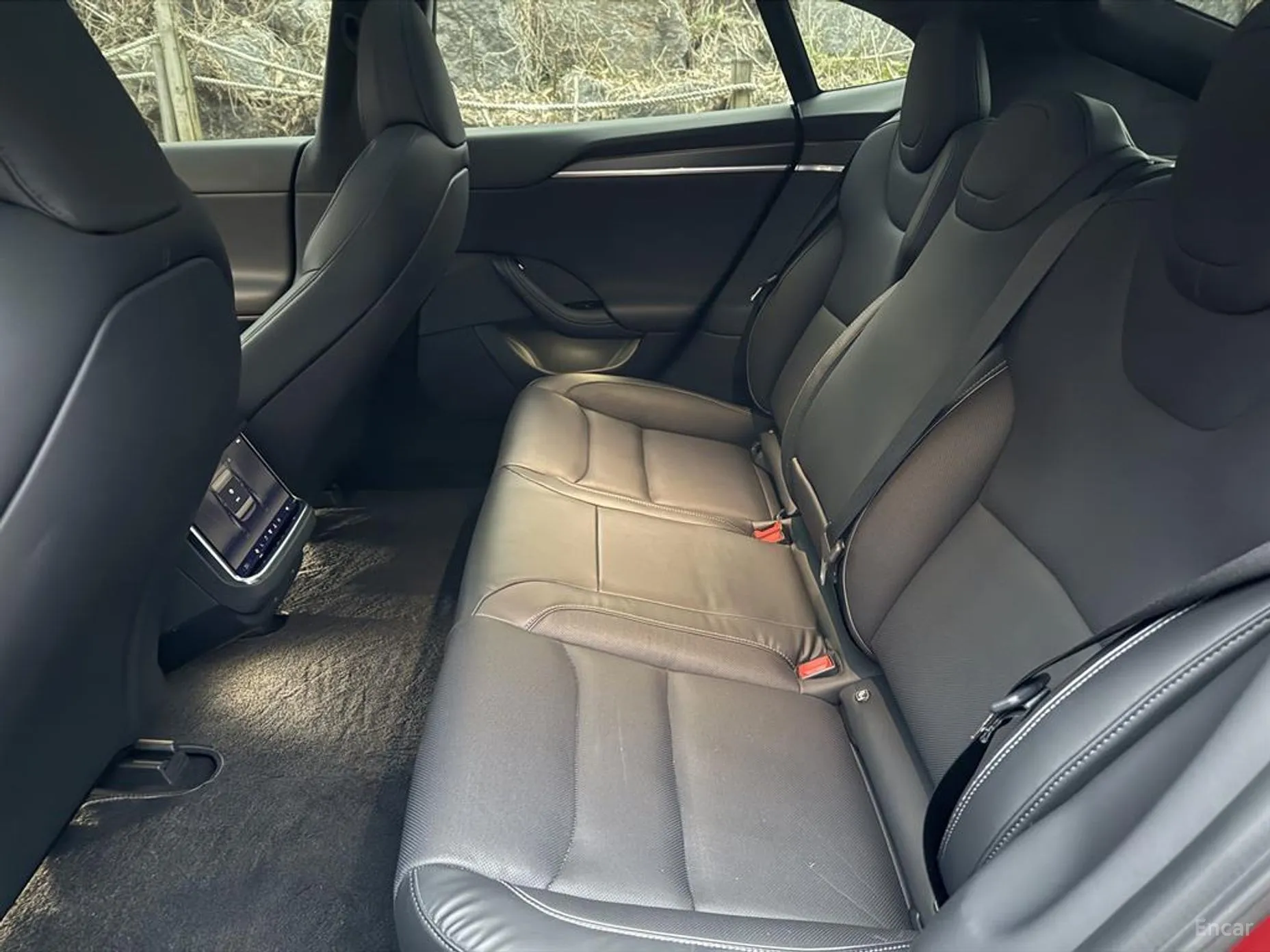 Tesla Model S превью 7
